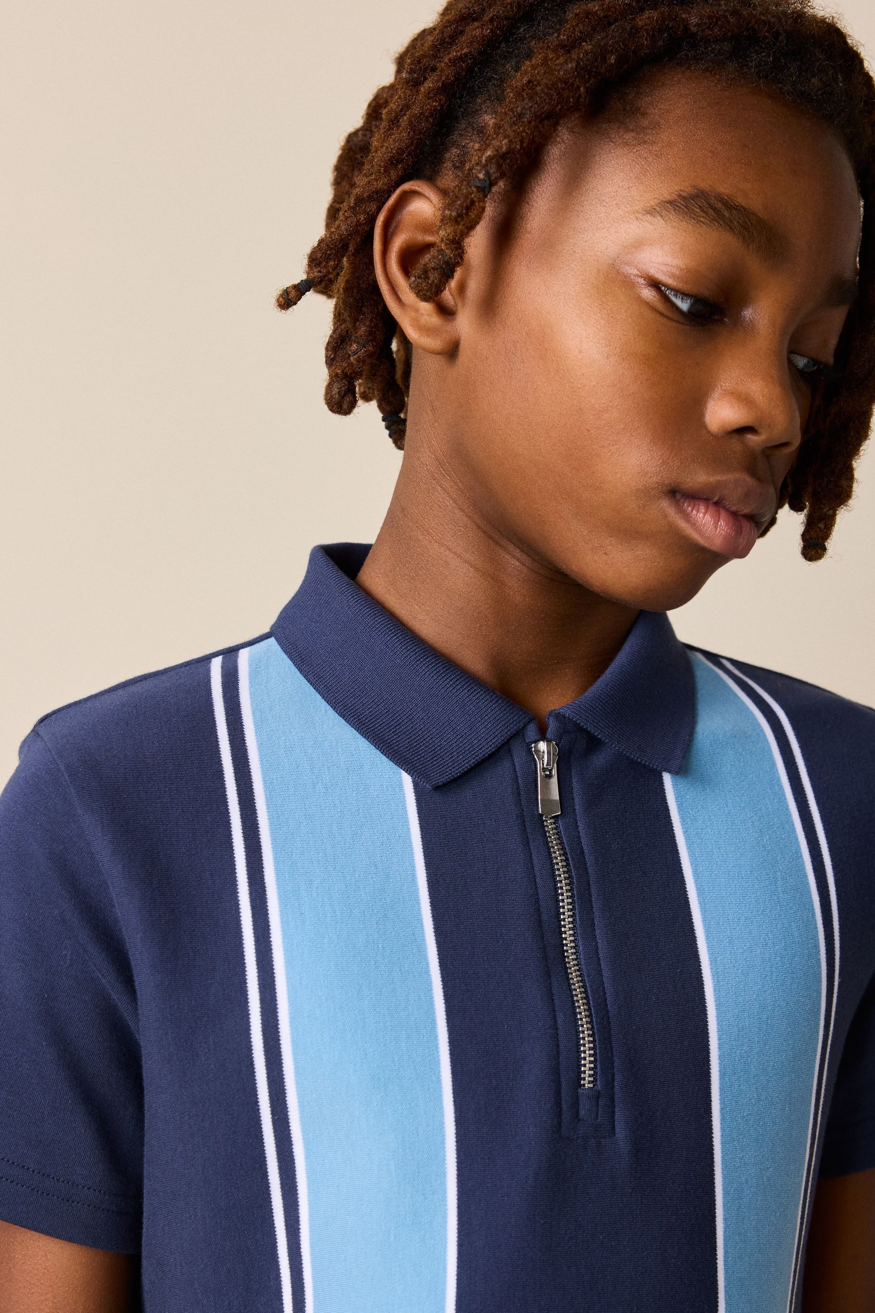 Next Poloshirt Poloshirt mit vertikalen Blockstreifen + RV-Kragen (1-tlg)