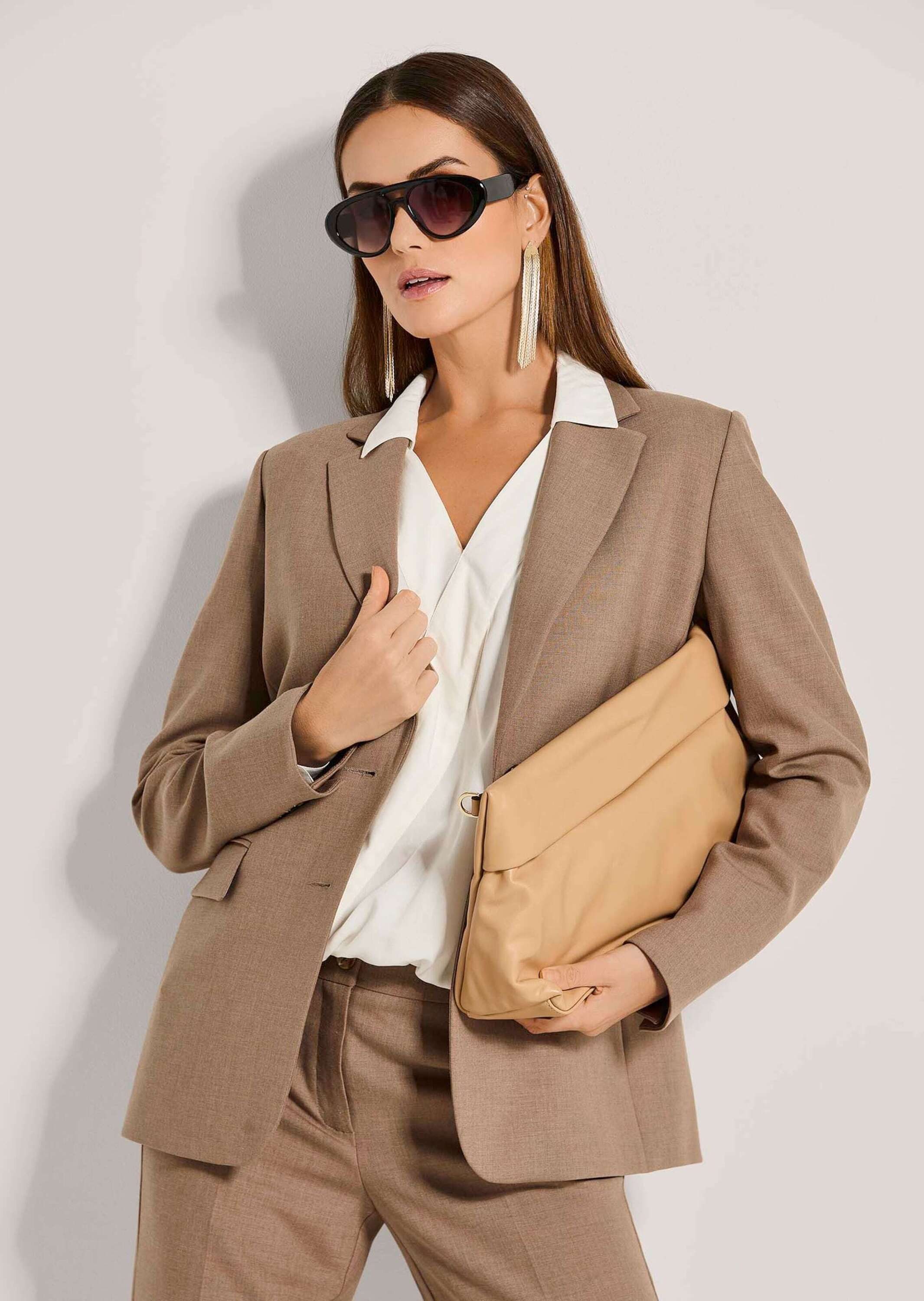 MADELEINE Kurzblazer Eleganter Einreiher mit Reverskragen Unifarbenes Design mit klassischem Reverskragen – Bild 3 von 5