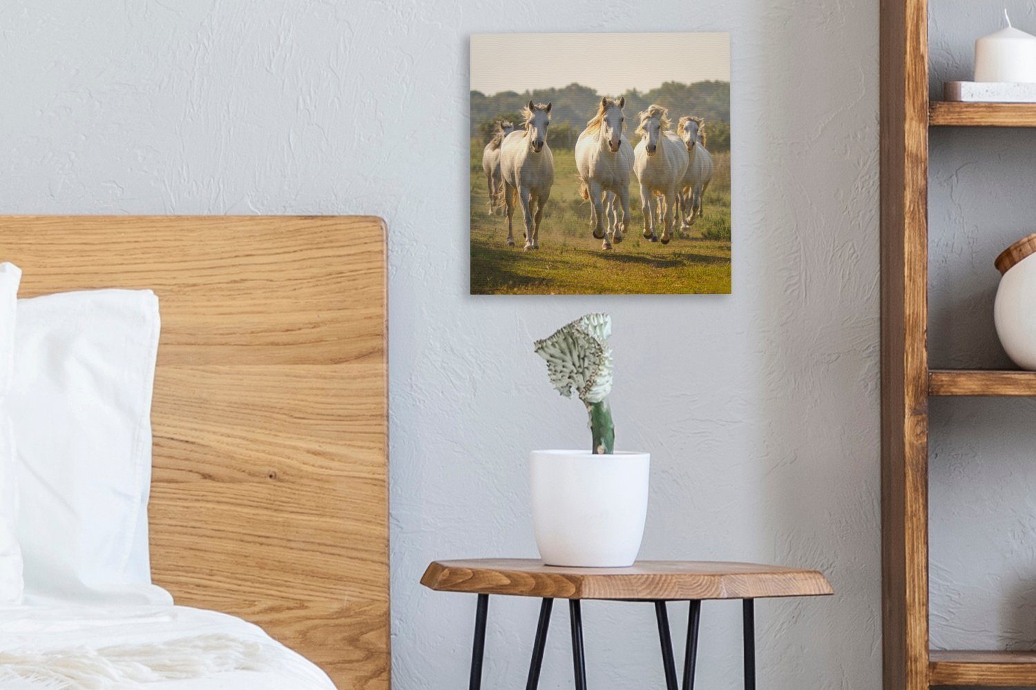 (1 Pferde, weiße OneMillionCanvasses® Leinwand Wohnzimmer Galoppierende für Schlafzimmer Bilder St), Leinwandbild