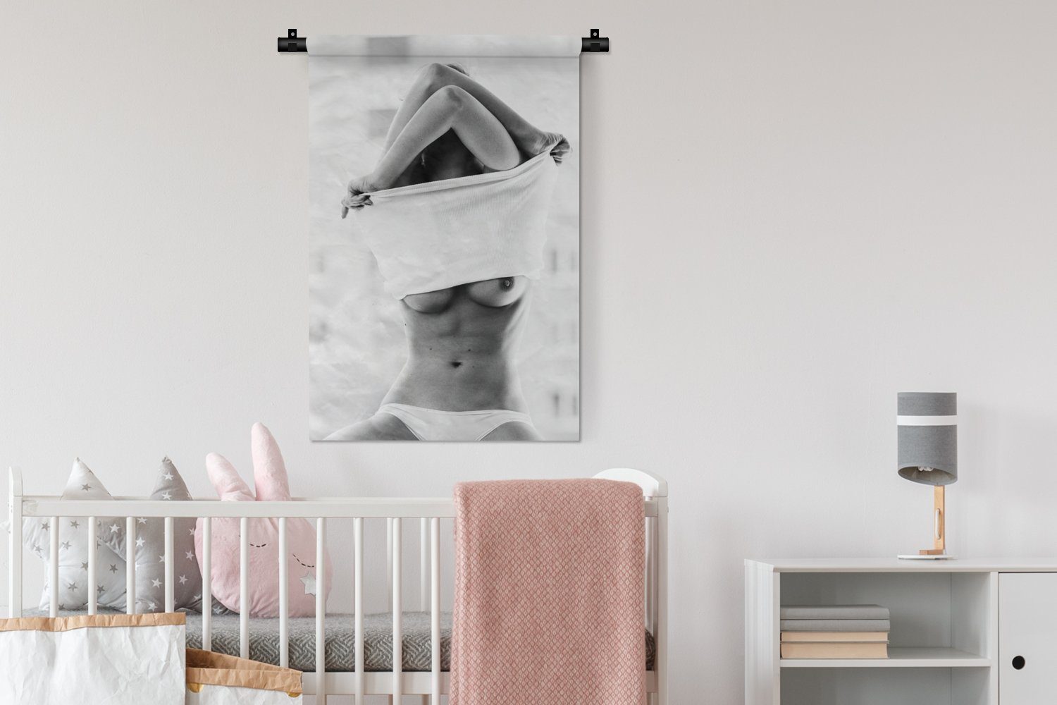 MuchoWow Wanddekoobjekt Frau - - Wohnzimmer, Kleid, Wanddeko weiß, Wandbehang, - Schwarz Unterwäsche für und Kinderzimmer Körper Schlafzimmer