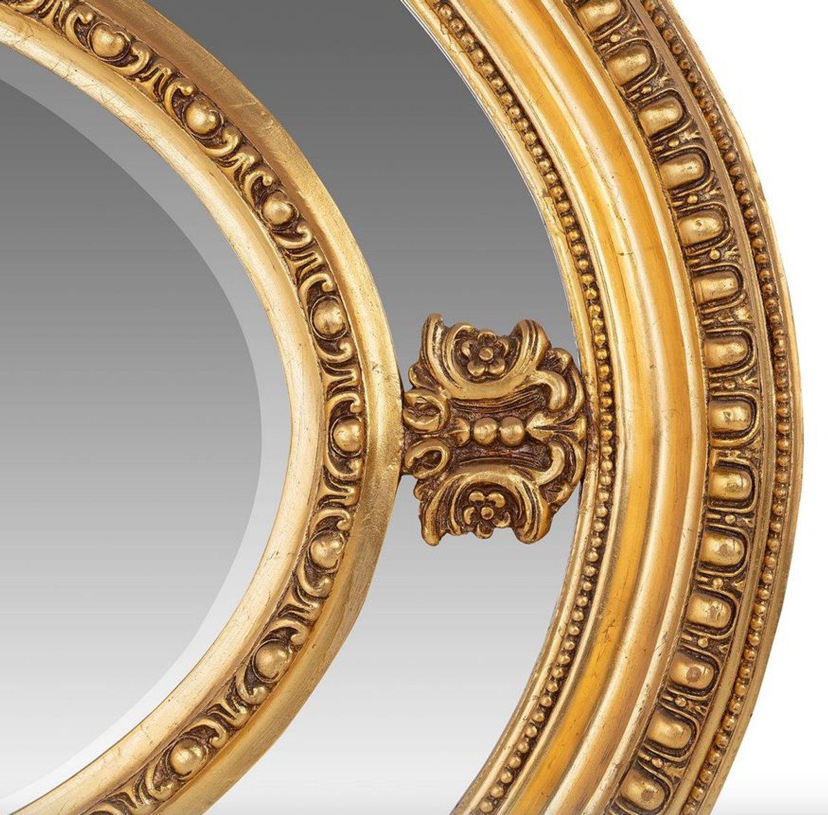 Casa Padrino Barockspiegel Luxus cm Barock Goldener Schwer Wandspiegel 120 - Oval Spiegel Massiv Gold und 