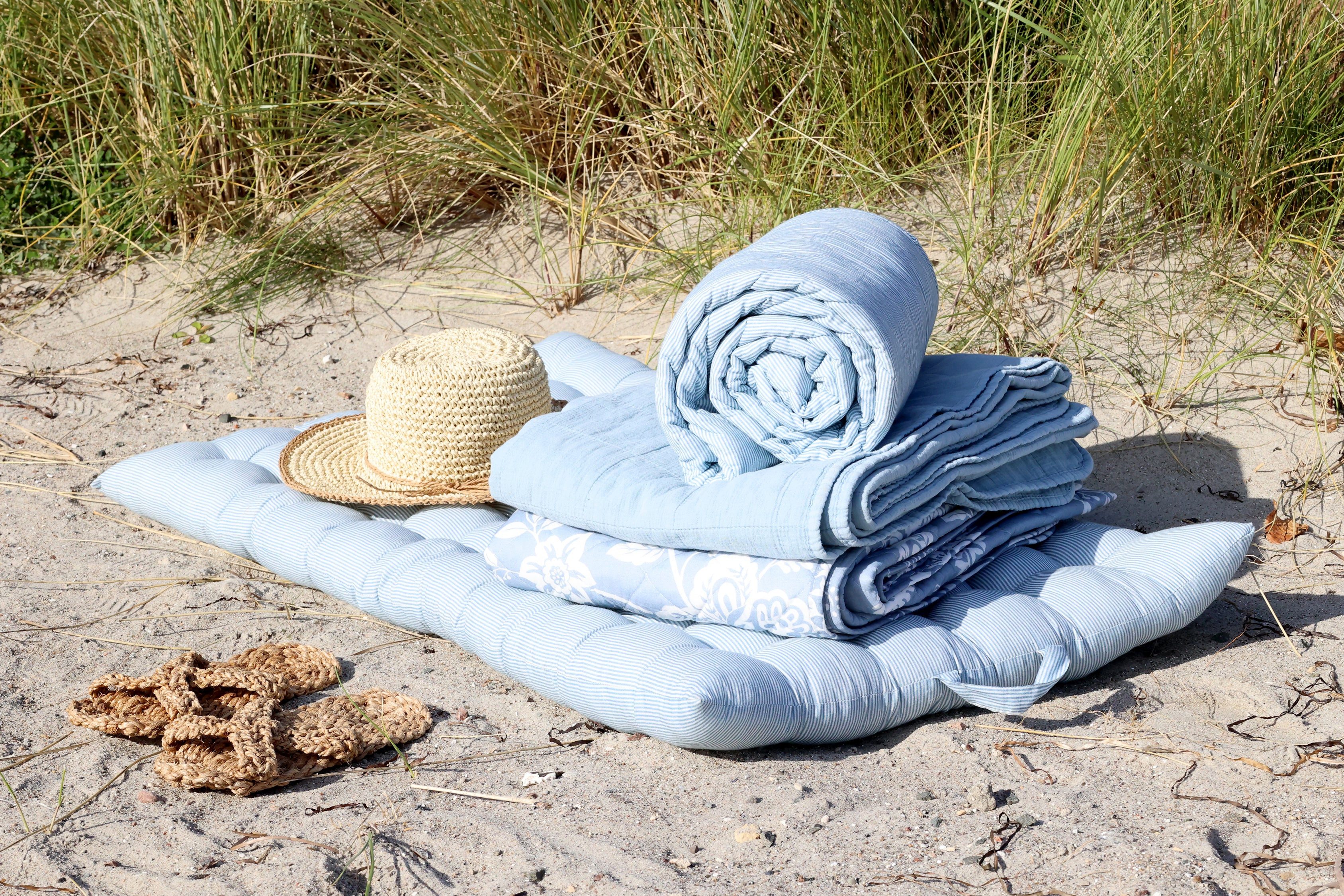 Chic Antique Tagesdecke Chic Antique Aix Quilt Maritim mit Streifenmuster Sky Blue / Weiß – Bild 4 von 5