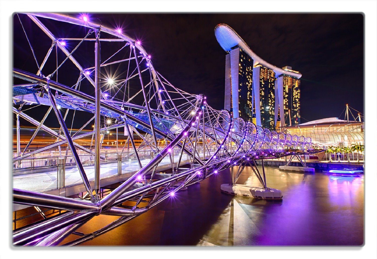 Wallario Frühstücksbrett Helix-Brücke in Singapur bei Nacht, (inkl. rutschfester Gummifüße 4mm, 1-St), 20x30cm