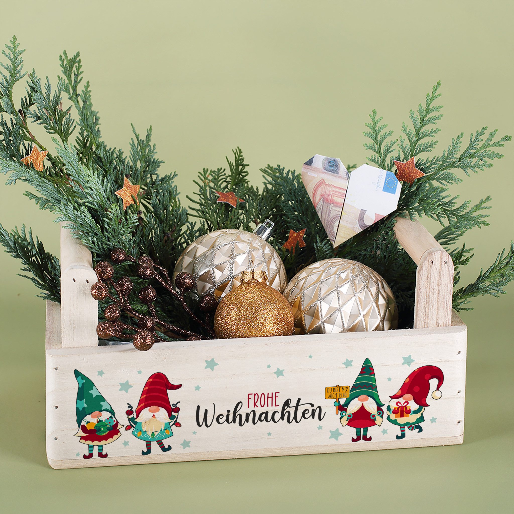 Herz & Heim Geschenkbox zu Weihnachten oder Nikolaus - Holzkorb für Weihnachtsgeschenke, mit Holzgriffen