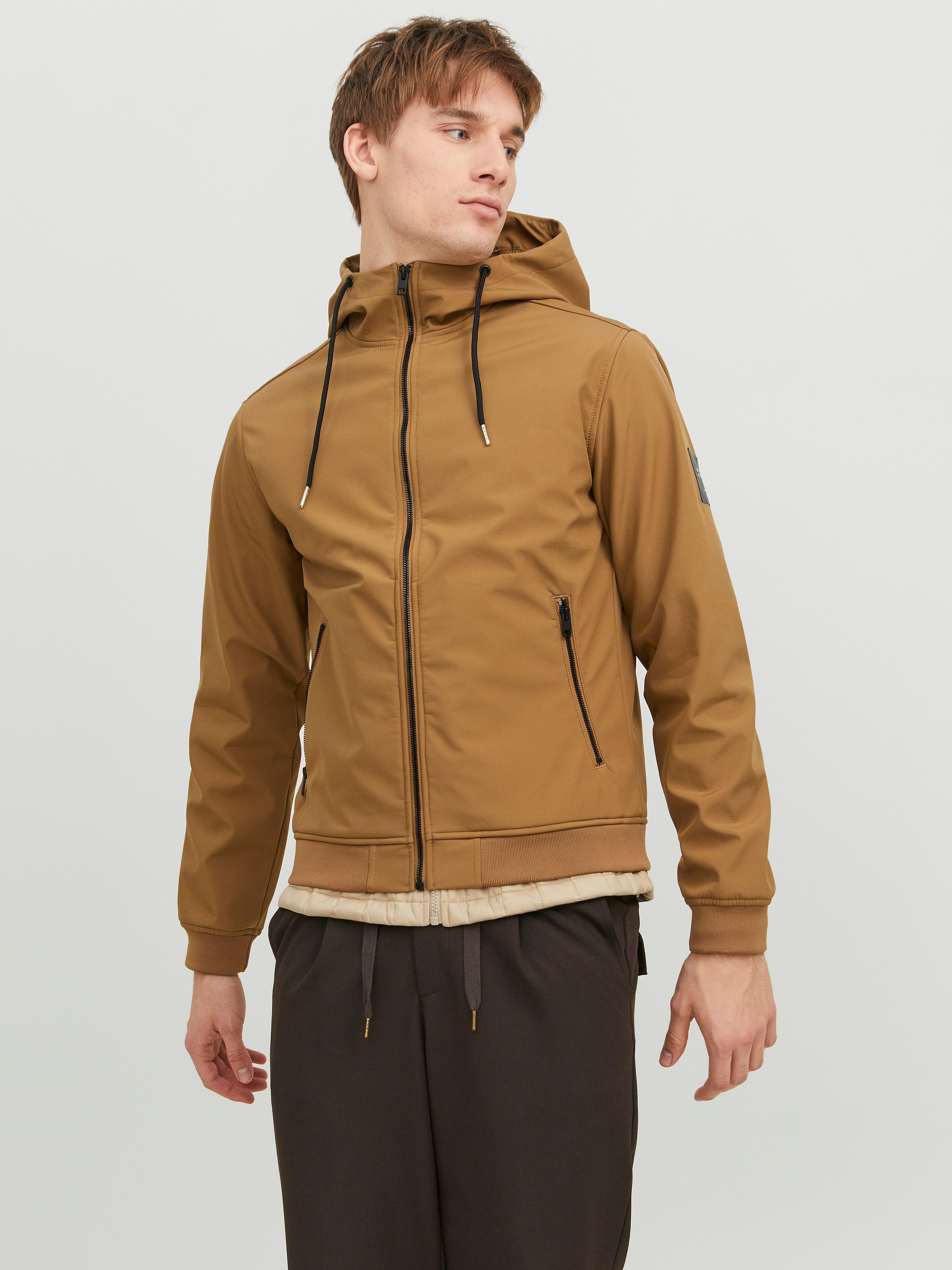 Jack & Jones Softshelljacke JJEBASIC mit wasserabweisender Funktion Kunstfaser, regular fit