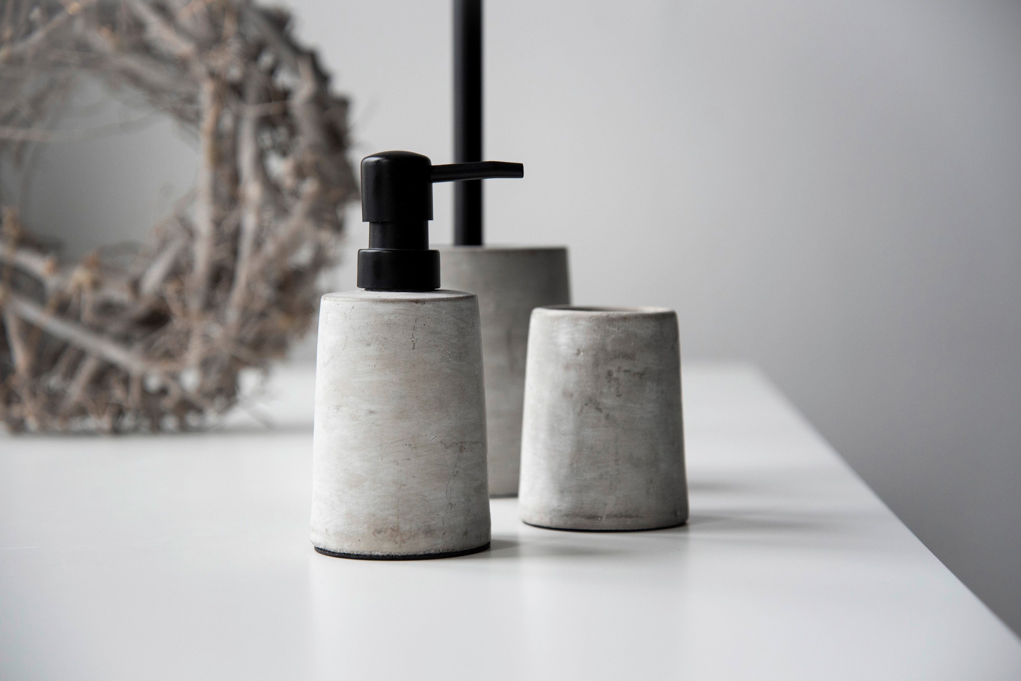 WENKO Seifenspender Villena, (1-tlg), Beton, 150 ml günstig online kaufen