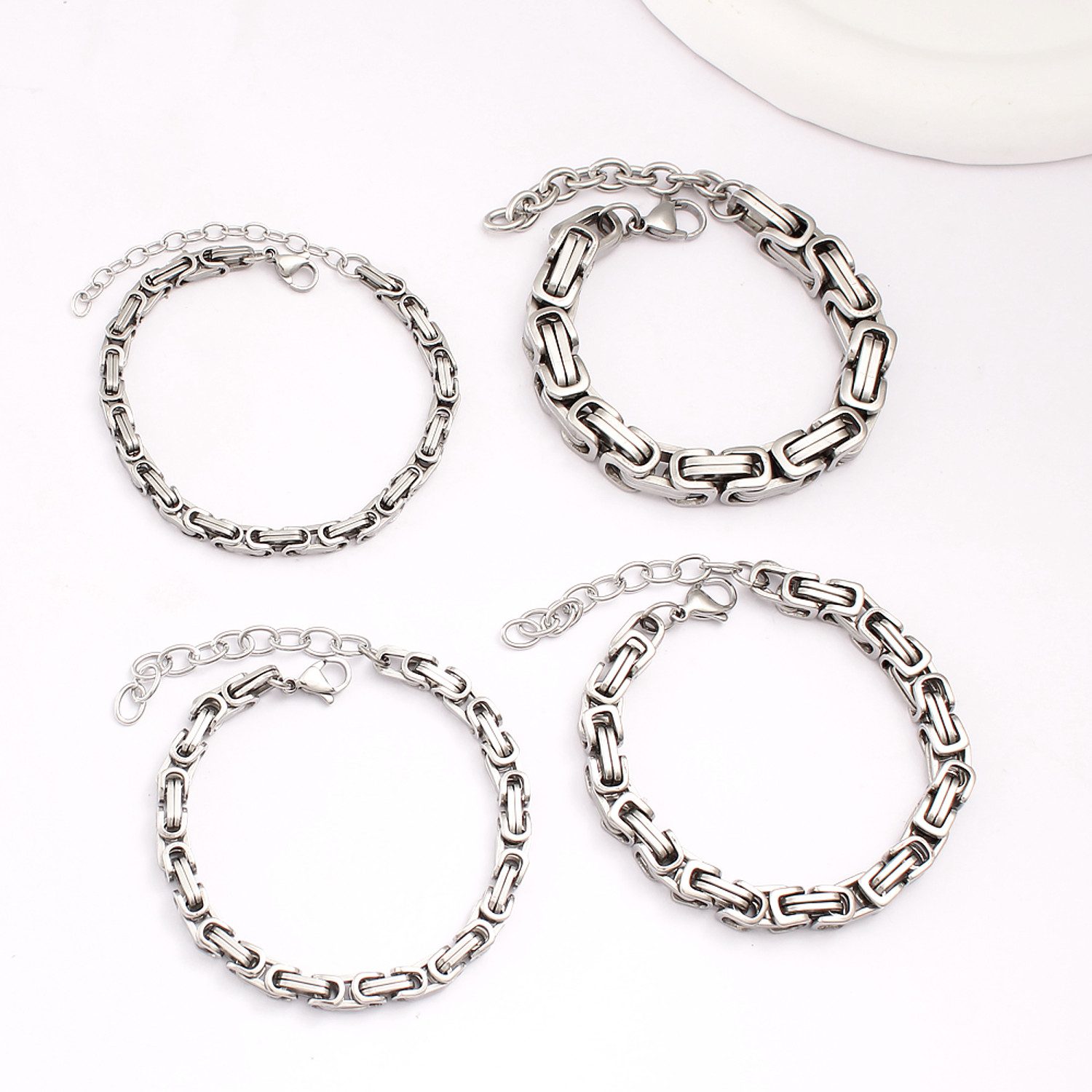 KARMA Königsarmband Armband Edelstahl Herren Damen 17+4 cm einstellbar PVD beschichtet (Silber Stahlschmuck Hypoallergen wasserfest, Breiten 4/5/6/8 mm, sicherer Karabinerverschluss), Herrenarmband Damenarmband Lange Haltbarkeit