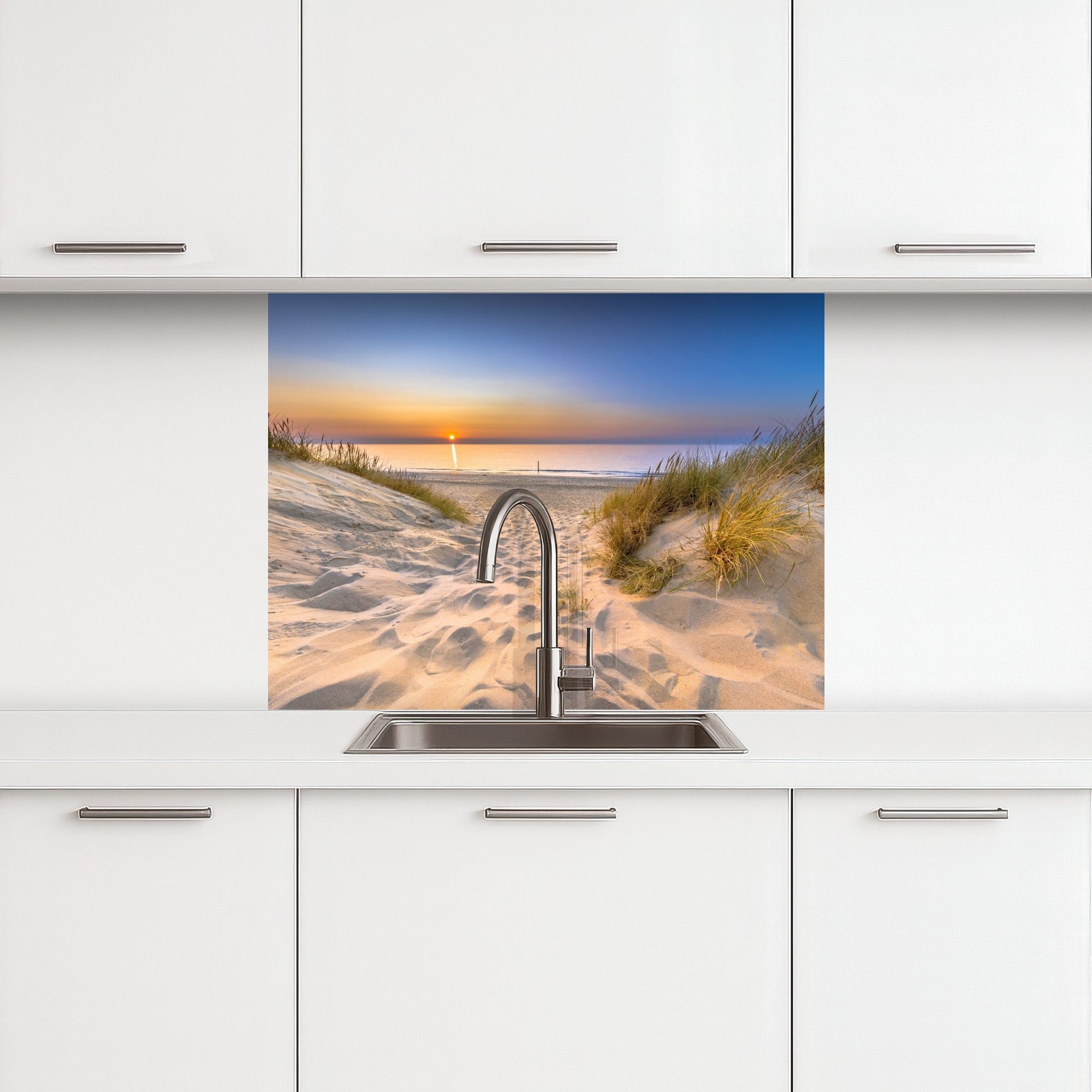KitchenYeah Küchenrückwand selbstklebend Düne - Sonnenuntergang - Horizont - Strand - Gras, (1-tlg), Spritzschutz, Küche, Rückwand, Küchenwand, Küchenfront, 80x60 cm