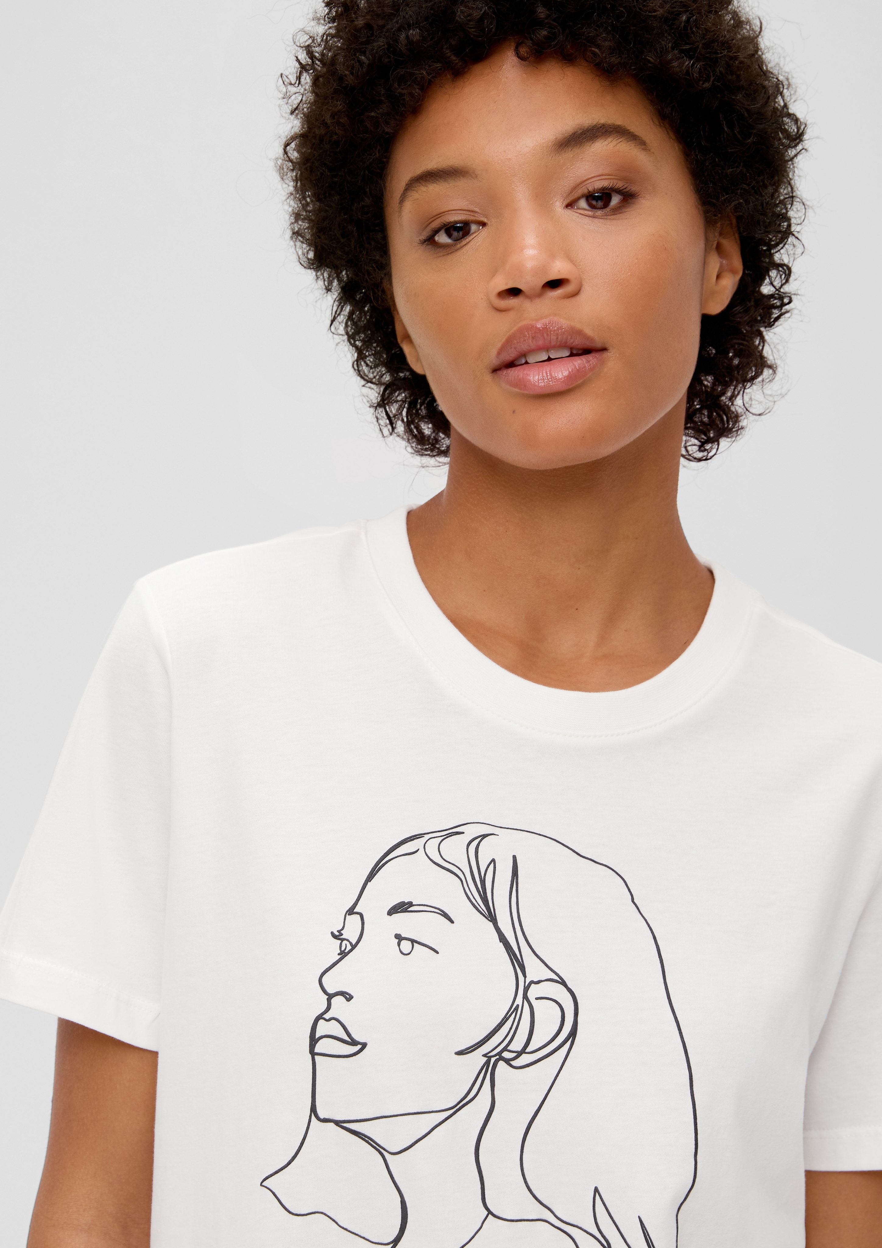 T-Shirt s.Oliver Artwork, ecru Baumwolle Kurzarmshirt Logo aus