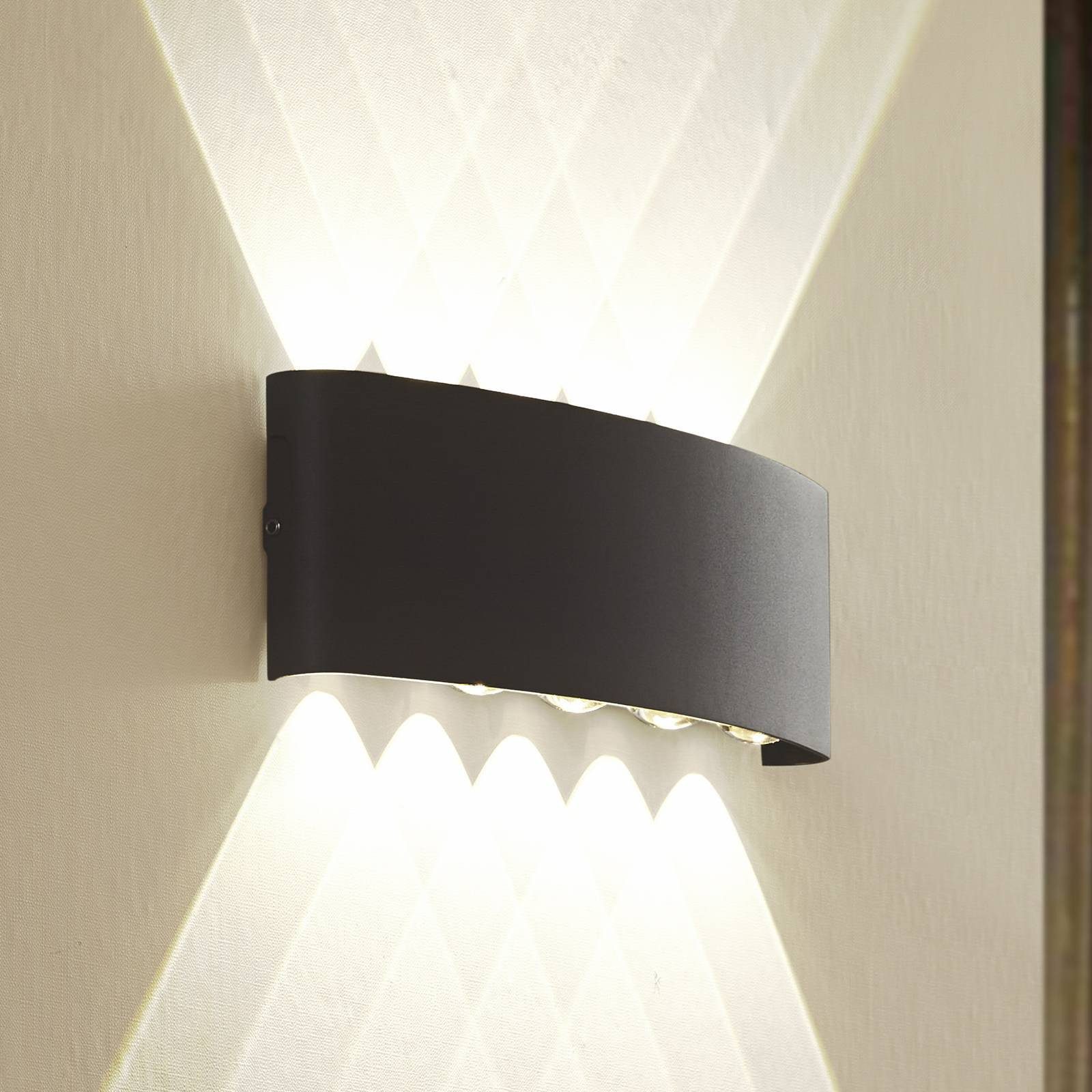 Lindby Außen-Wandleuchte Ithan, LED 9,6 W gesamt, warmweiß