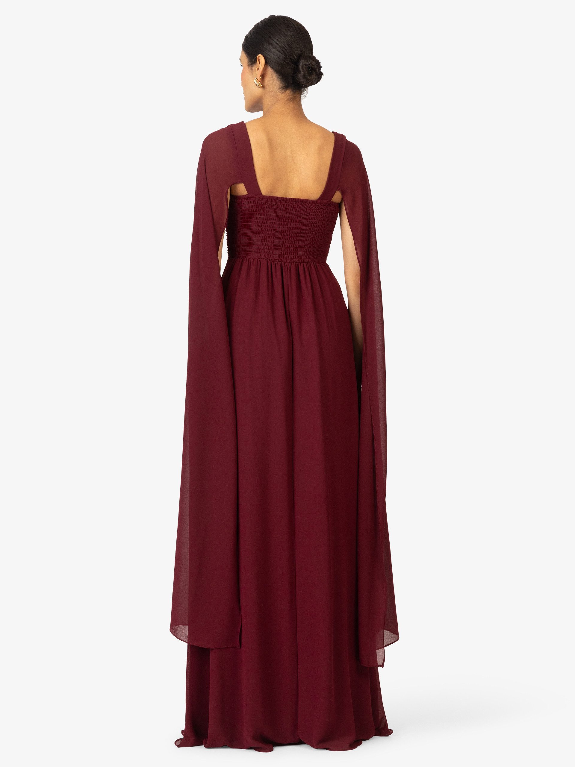 Kraimod Abendkleid aus hochwertigem Polyester Material mit Capeärmel