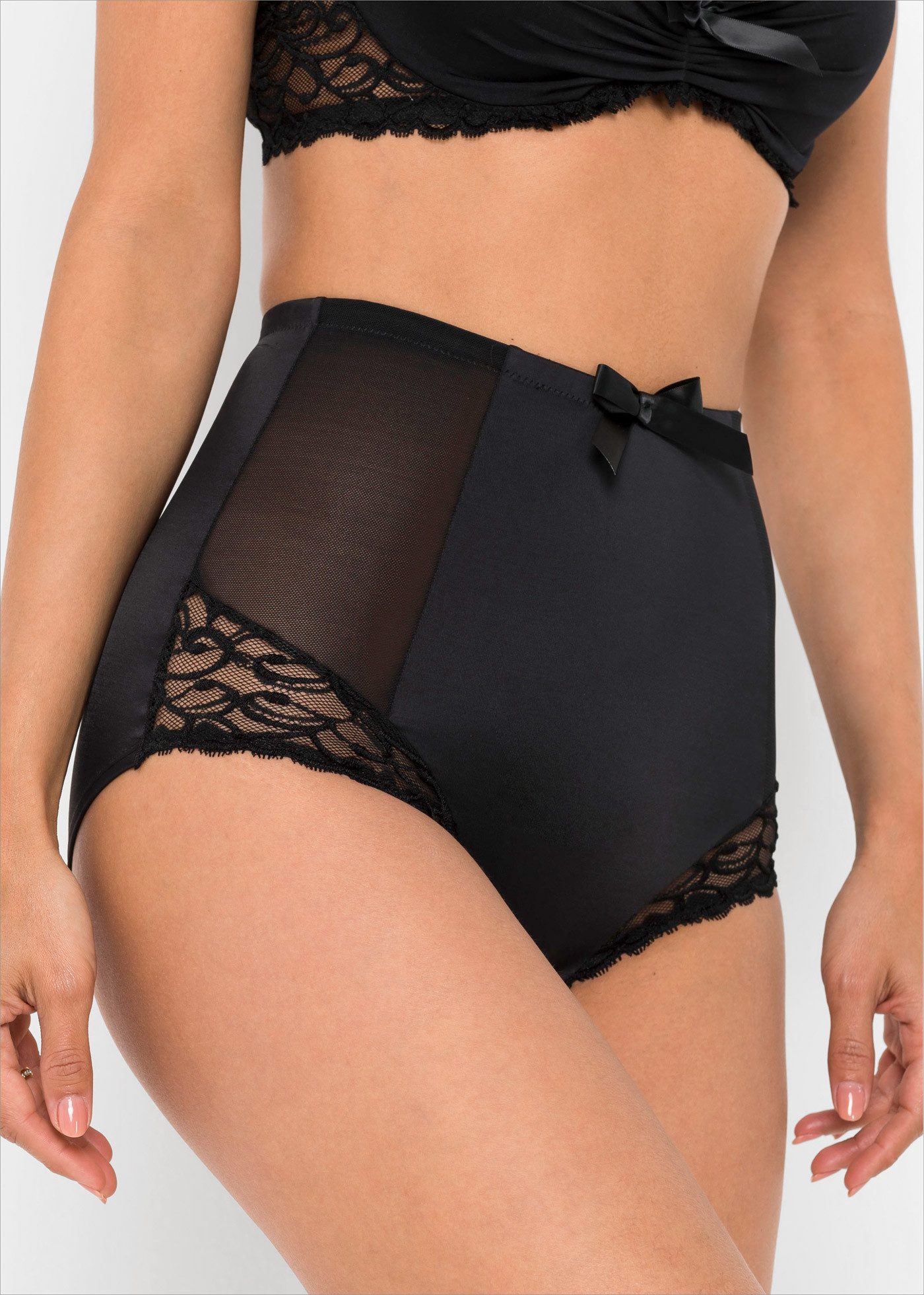 bonprix Shapingslip figurbetonte Passform, mit seitlichen Netzeinsätzen