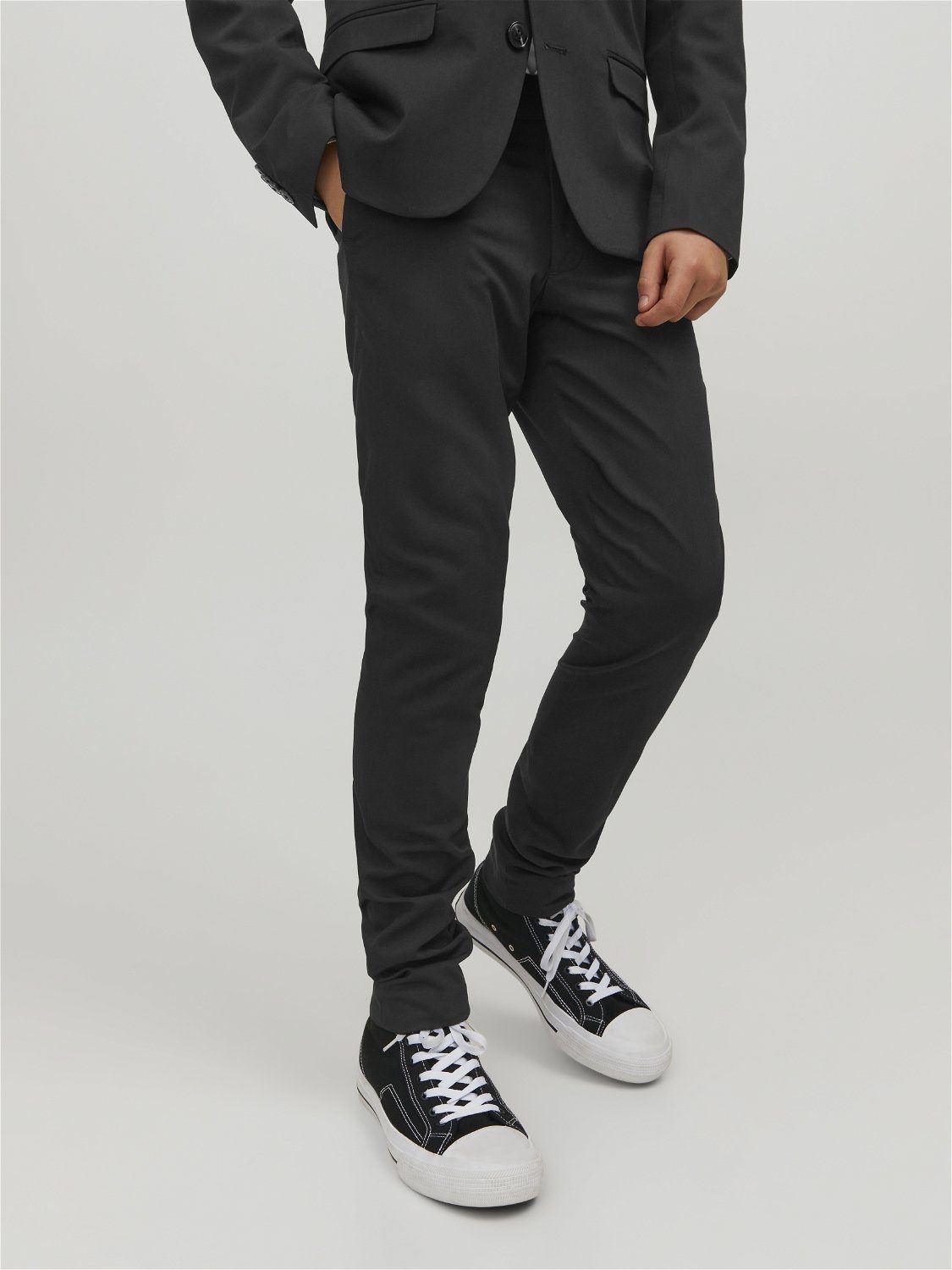 Jack & Jones Junior Anzughose JPRSOLAR elastisch, pflegeleicht, komfortabel unifarben, modisch, slim fit, Web