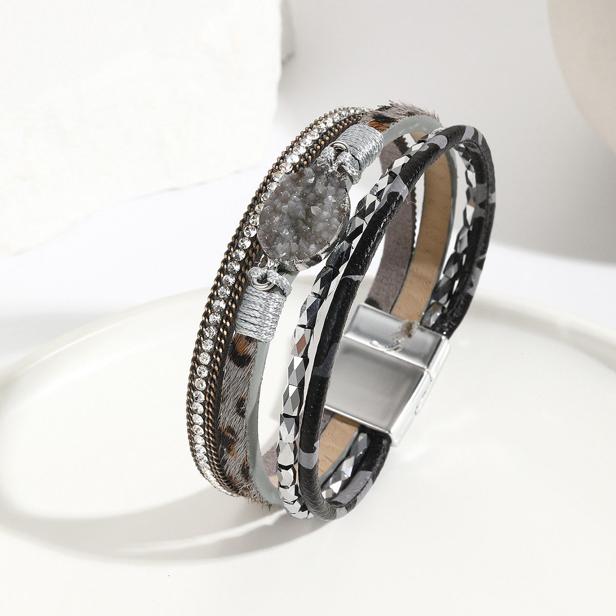 KARMA Lederarmband Damenarmband Wickelarmband Damen Magnetverschluss günstig online kaufen