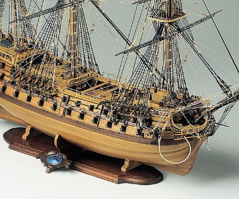 COREL Modellbausatz Corel H.M.S. Bellona 1:100 Bausatz - Historisches 74-Kanonen-Schiff de