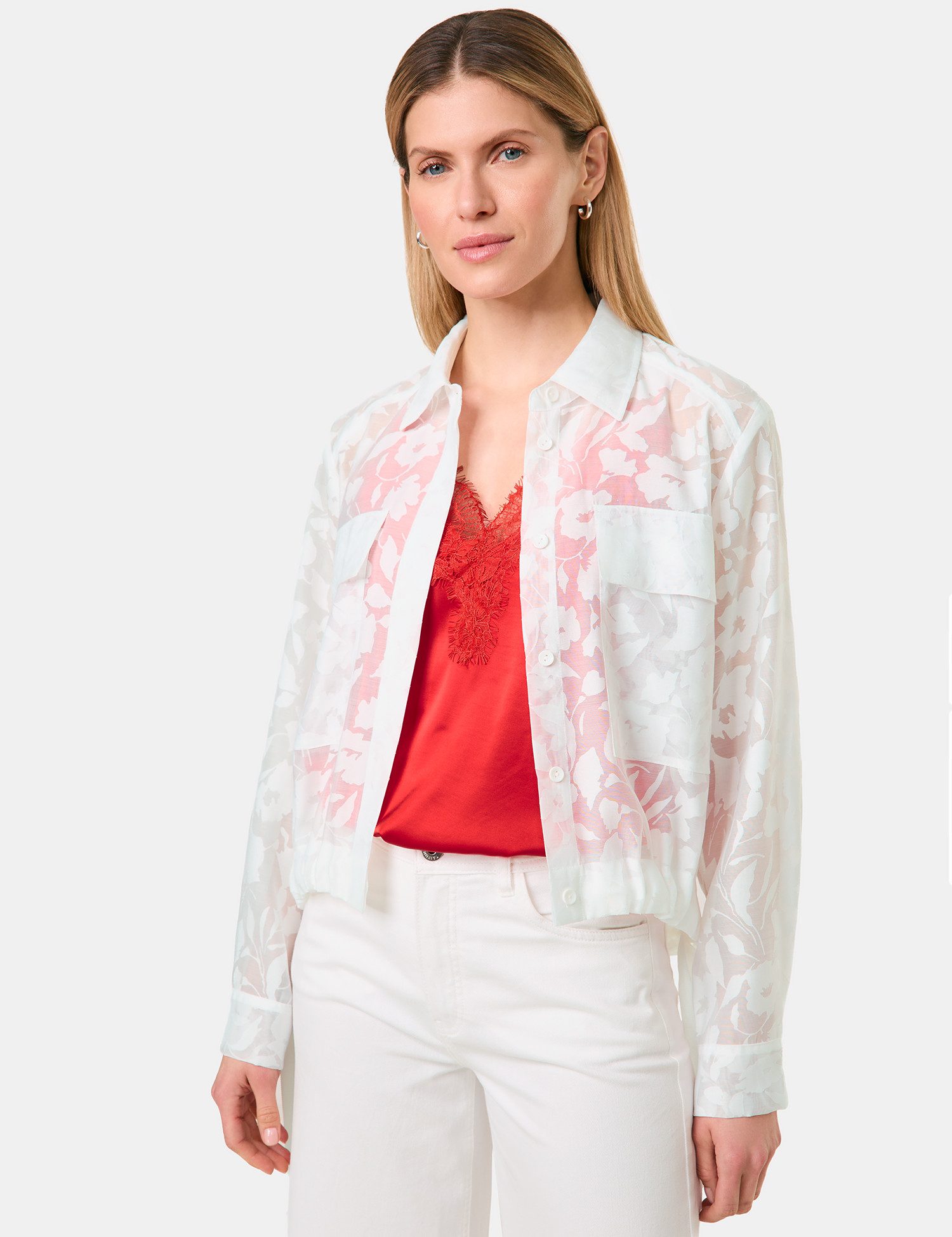 Taifun Longblazer – Transparente Hemdbluse mit floralem Muster