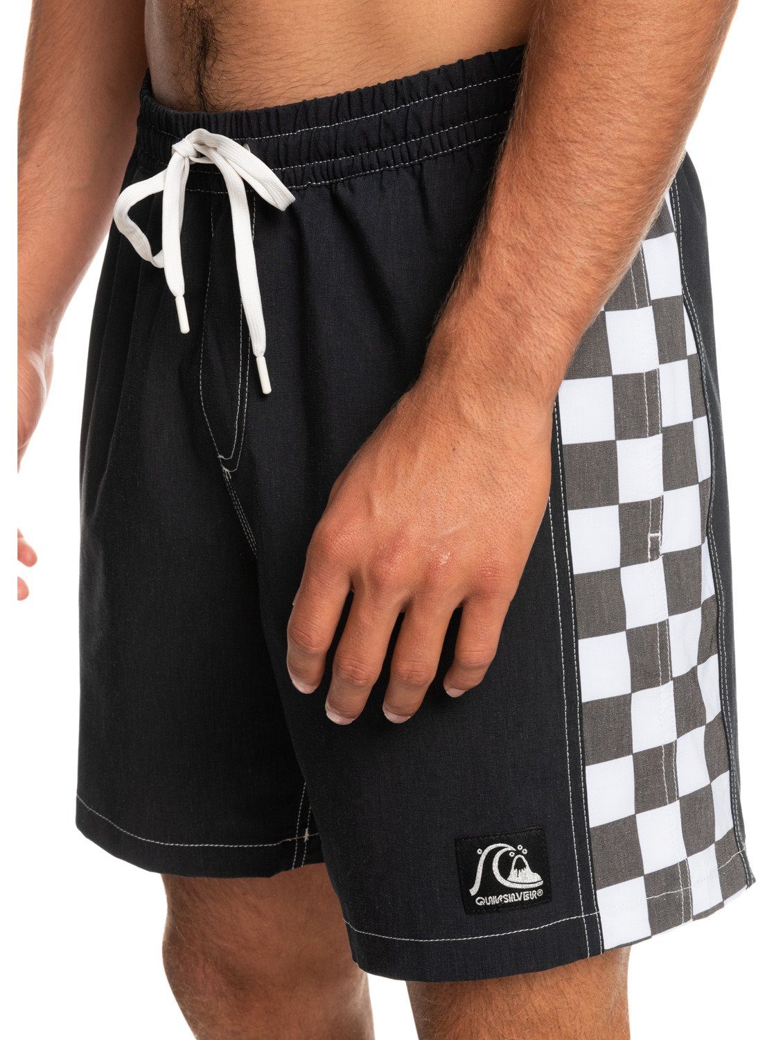 17" schwarz Arch Quiksilver Boardshorts Original