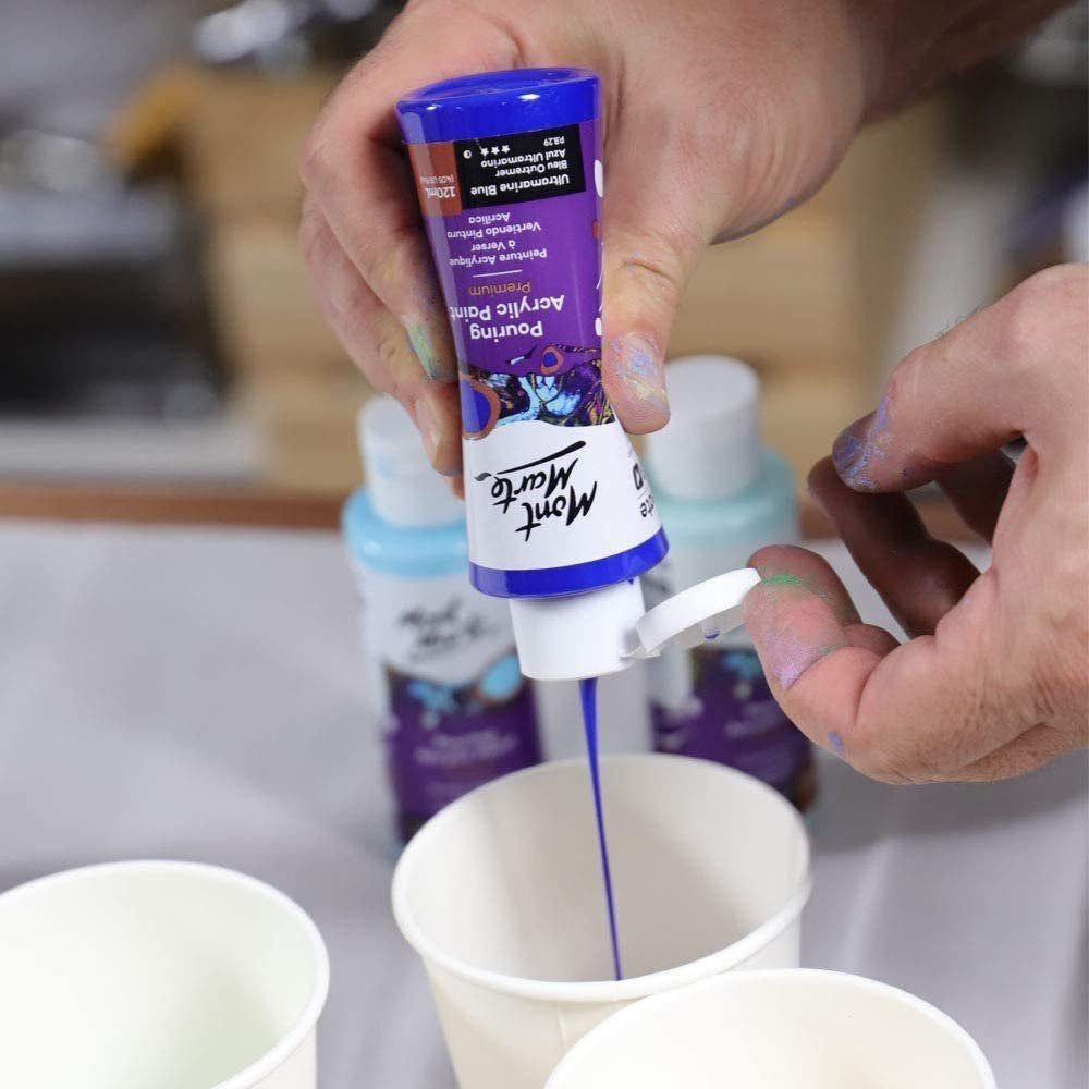 Mont Marte Bastelfarbe PREMIUM Pouring Acrylfarbe, Gieß-Acryl, je 4 x 120 ml, diverse Sets, Untereinander vermischbar & bereits mit Pouring Medium vorgemischt