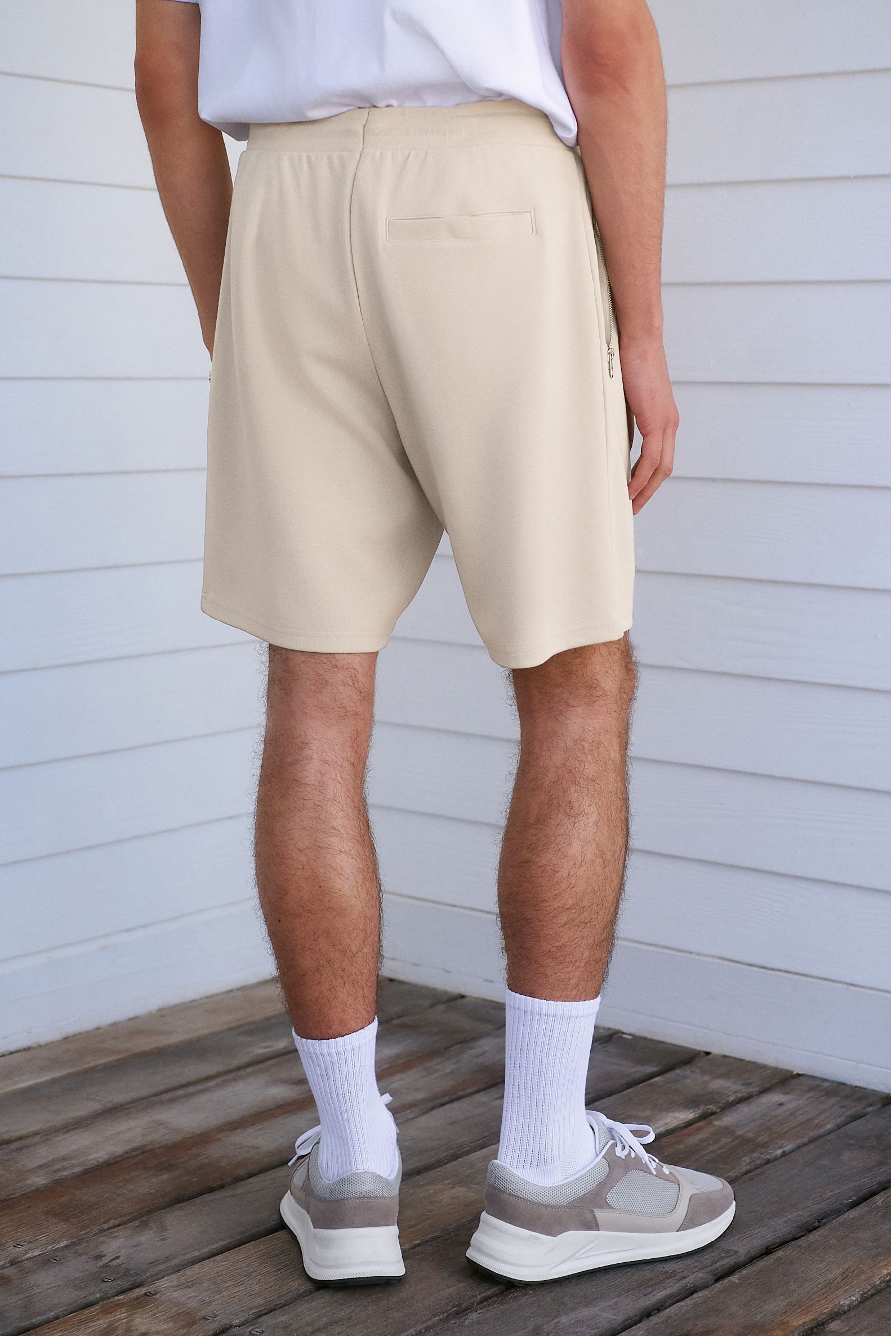 Next Sweatshorts Jersey-Shorts mit RV-Taschen und Bundfalten (1-tlg) günstig online kaufen