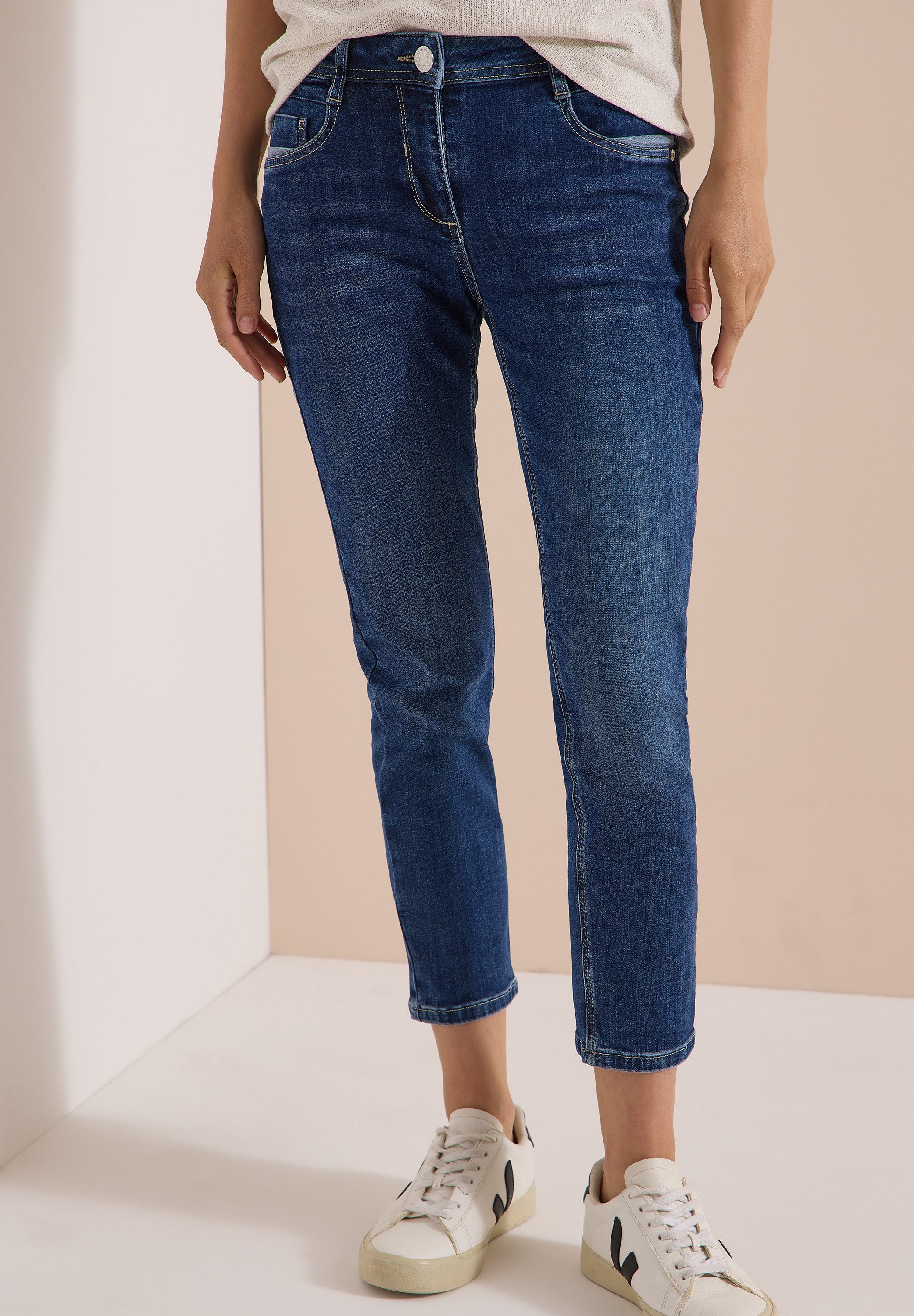 Slim-fit-Jeans Style Scarlett