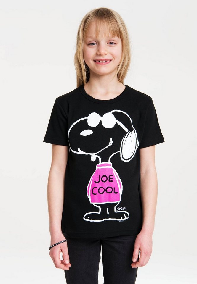 LOGOSHIRT T-Shirt Peanuts - Snoopy - Joe Cool mit lizenziertem  Originaldesign, Mit niedlichem Snoopy-Print ein super Hingucker
