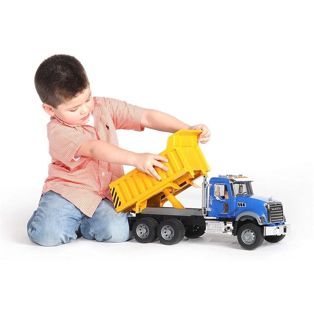 Bruder® Spielzeug-LKW MACK TRUCK Granite LKW mit Kippmulde 1:16 günstig online kaufen