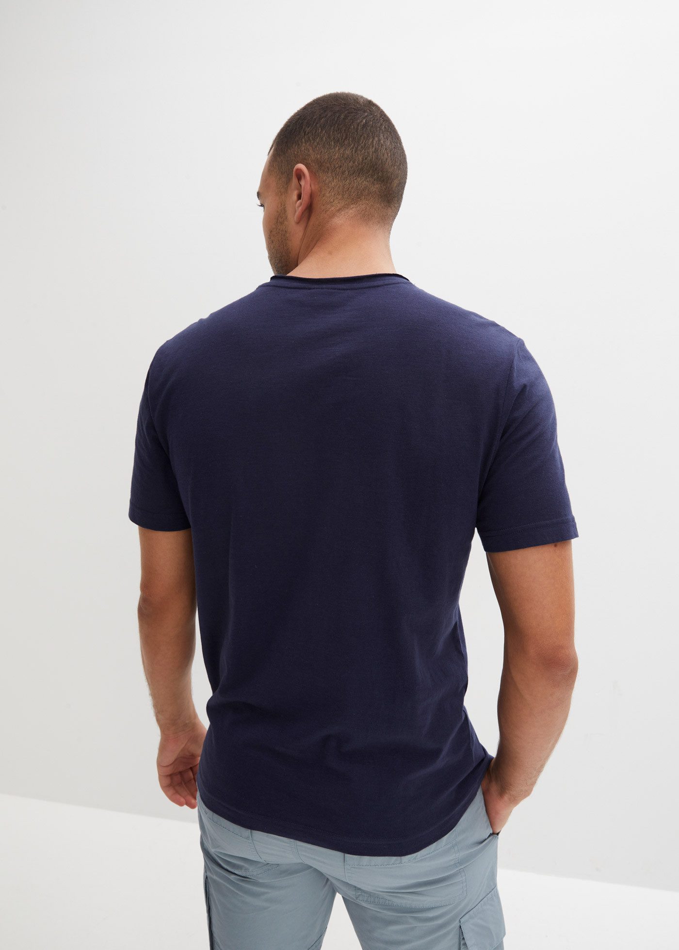 bonprix T-Shirt Regular Fit, offene Kanten am Ausschnitt, aus reiner Baumwolle