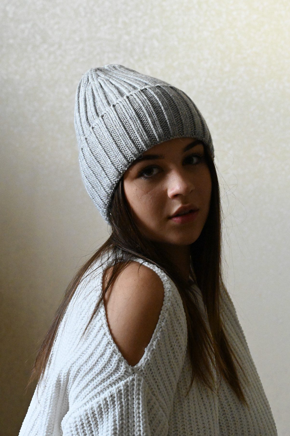 Runde Perlé Beanie warme Wintermütze 100% Merinowolle grau Beanie aus reiner, extrafeiner Merinowolle mit Umschlag