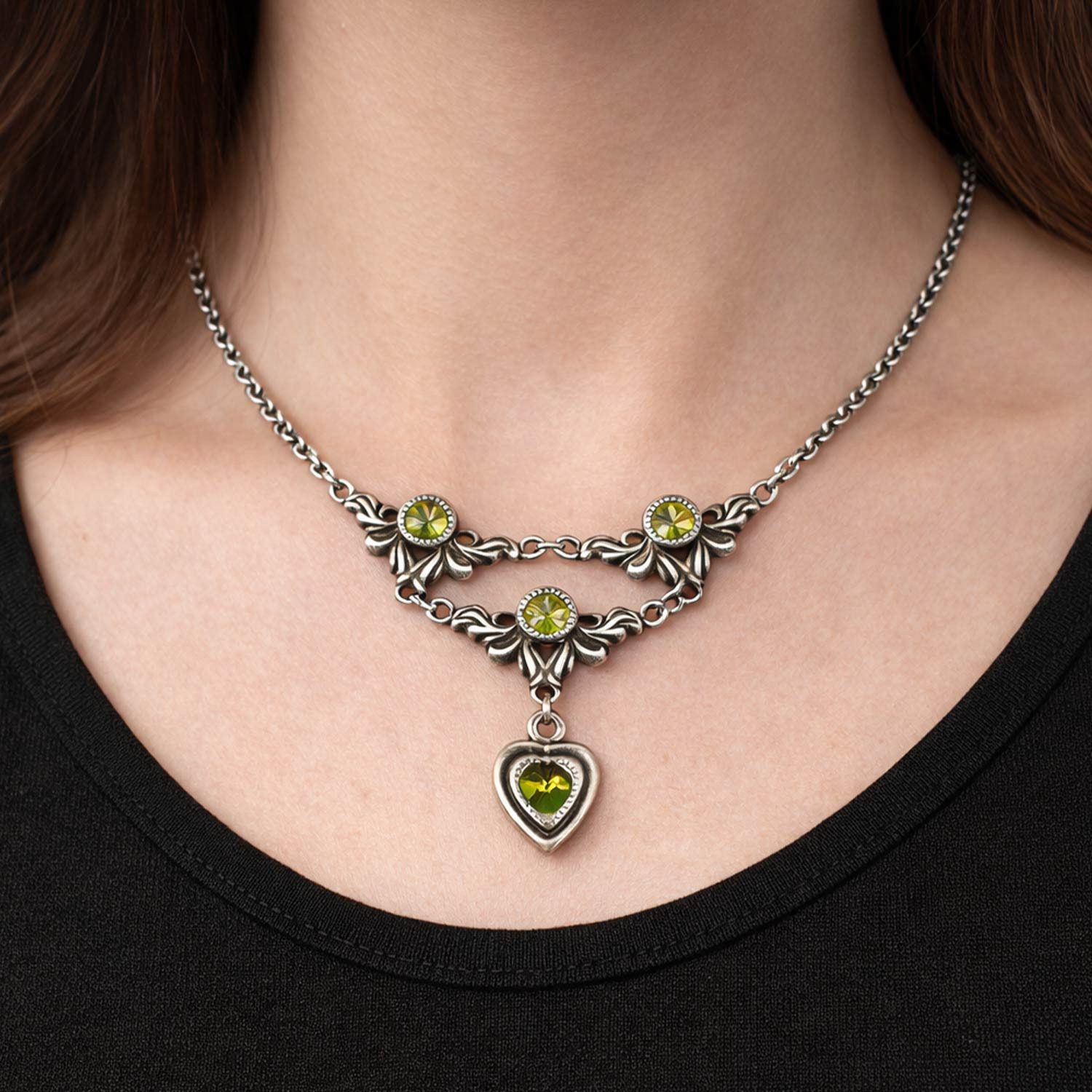 LUISIA® Kette mit Anhänger Halskette "Isabel" mit Premium Kristall Herz (inkl. Schmuckbox)