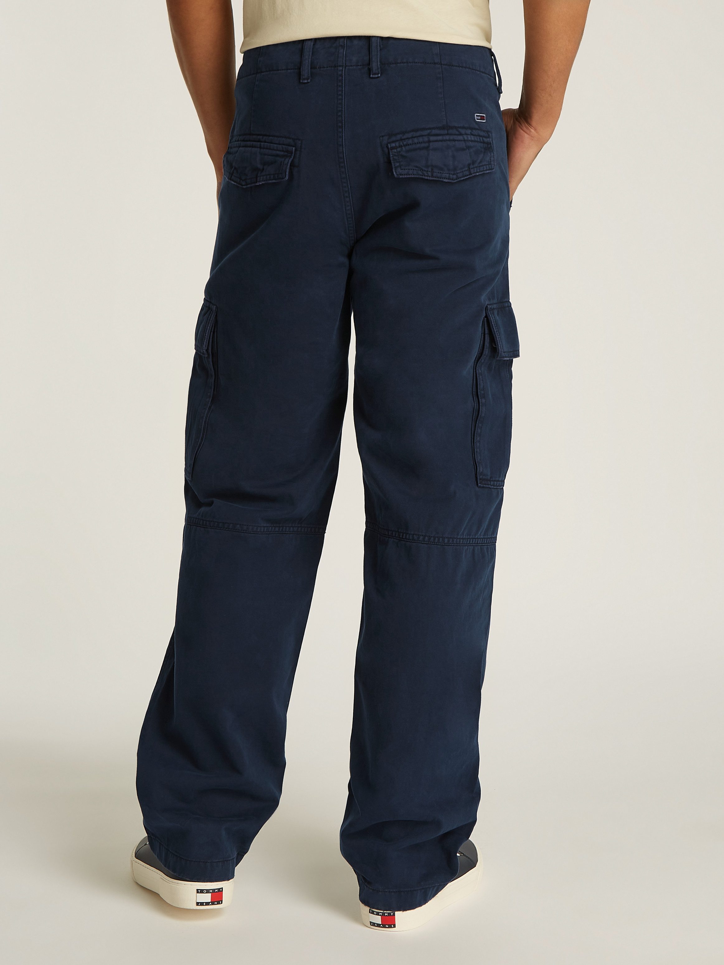 Tommy Jeans Cargohose TJM AUSTIN CARGO mit Logostickerei