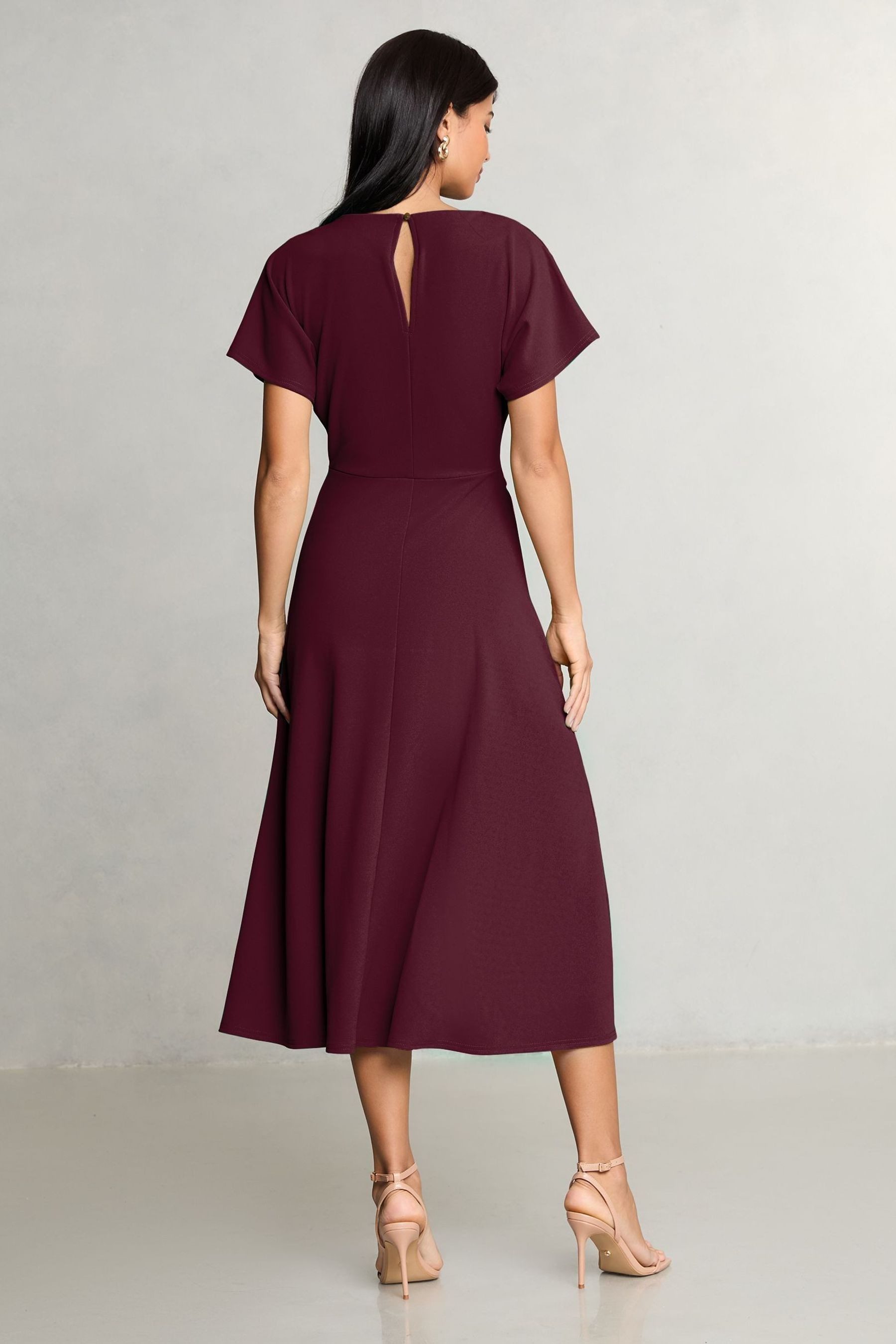 LIPSY Midikleid Lipsy Midikleid mit seitlichem Knoten, Regular (1-tlg) günstig online kaufen