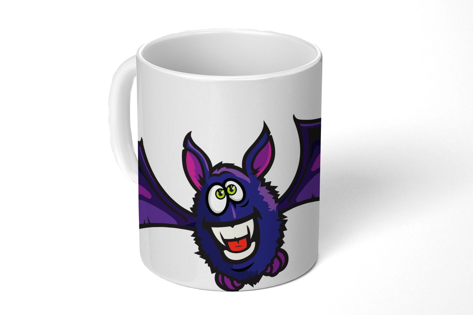 MuchoWow Tasse Illustration einer lila Fledermaus vor einem weißen Hintergrund, Keramik, Kaffeetassen, Teetasse, Becher, Teetasse, Geschenk