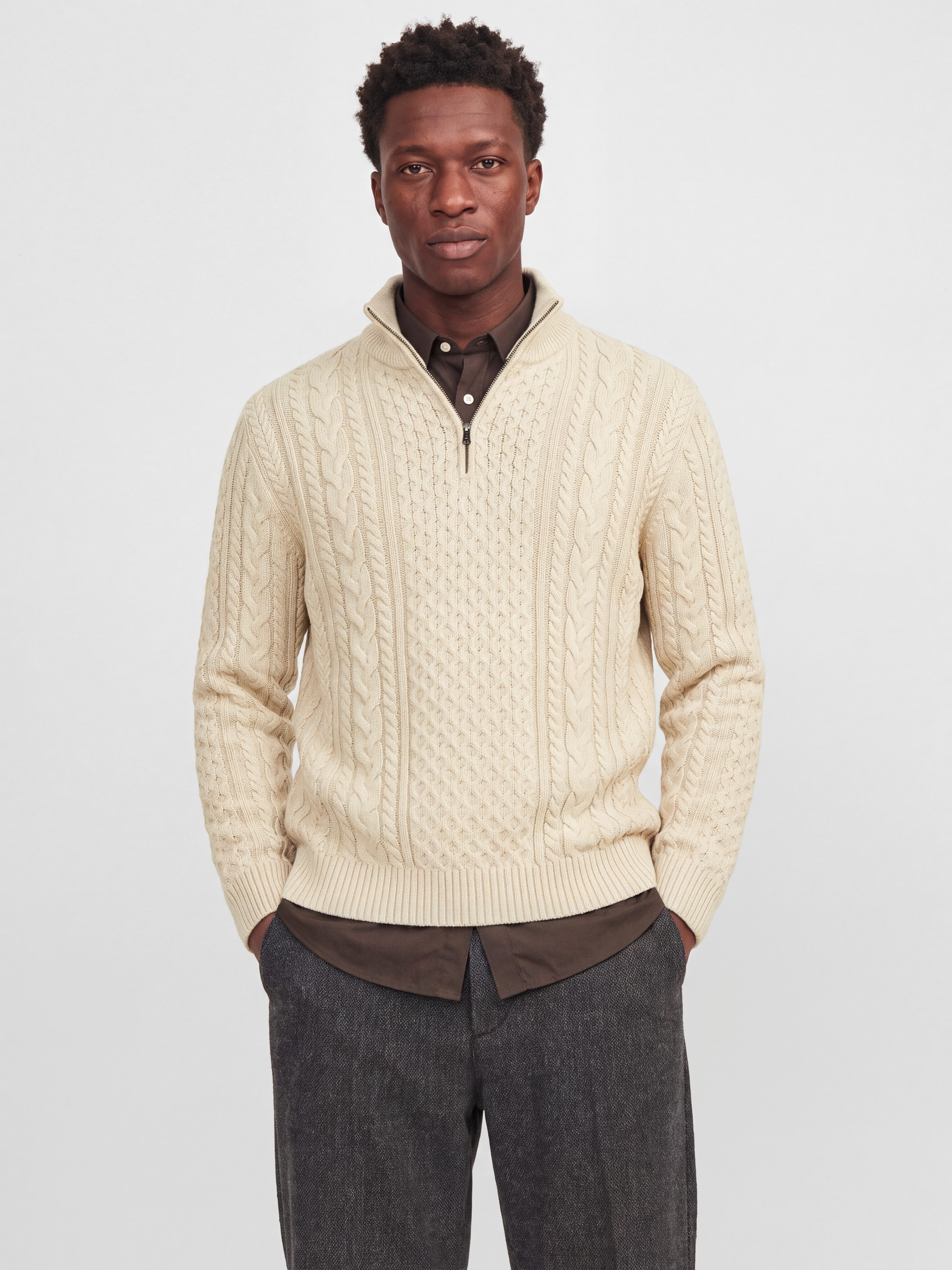 Jack & Jones Strickpullover JPRBLUCALLUM CABLE KNIT HALF ZIP Materialmix, regular fit