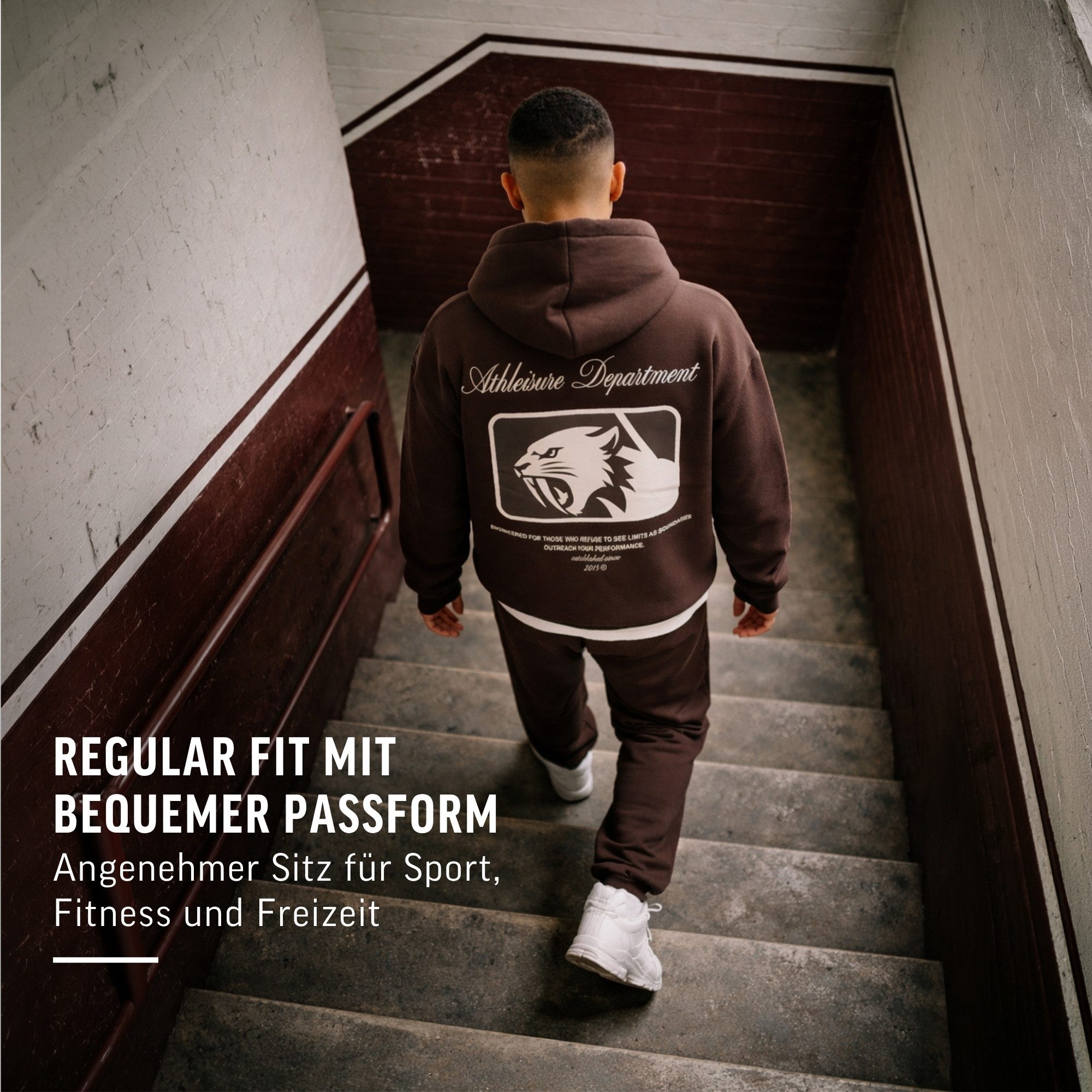 Smilodox Jogginghose Striver, Trainingshose Regular Fit mit elastischem Bund, Sport Seitentaschen Bündchen Smilodox Patch Stickerei Gym Freizeit