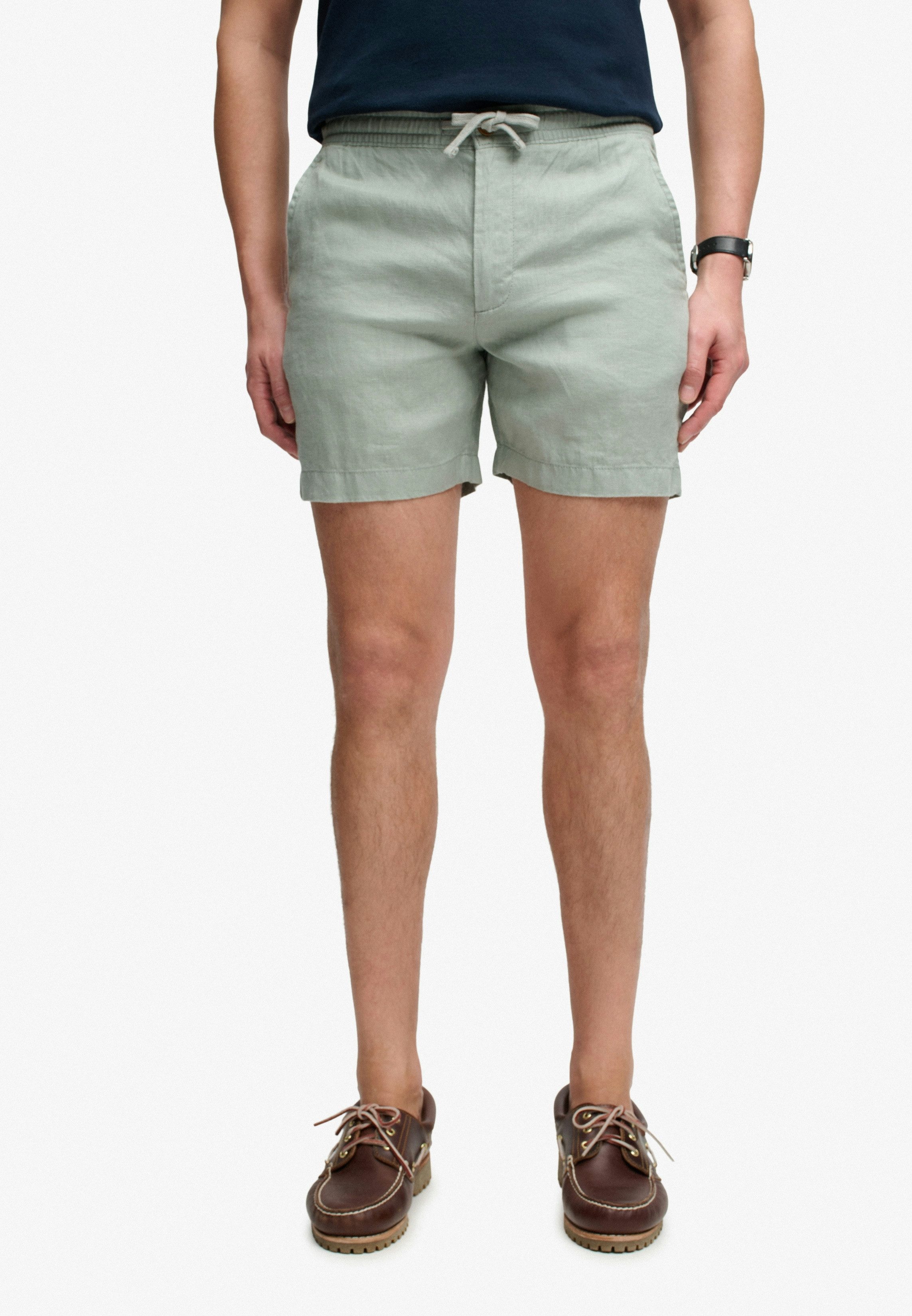 Superdry Shorts MERCHANT LINEN SHORT aus Leinen, Relaxed Fit, mit Reißverschluss
