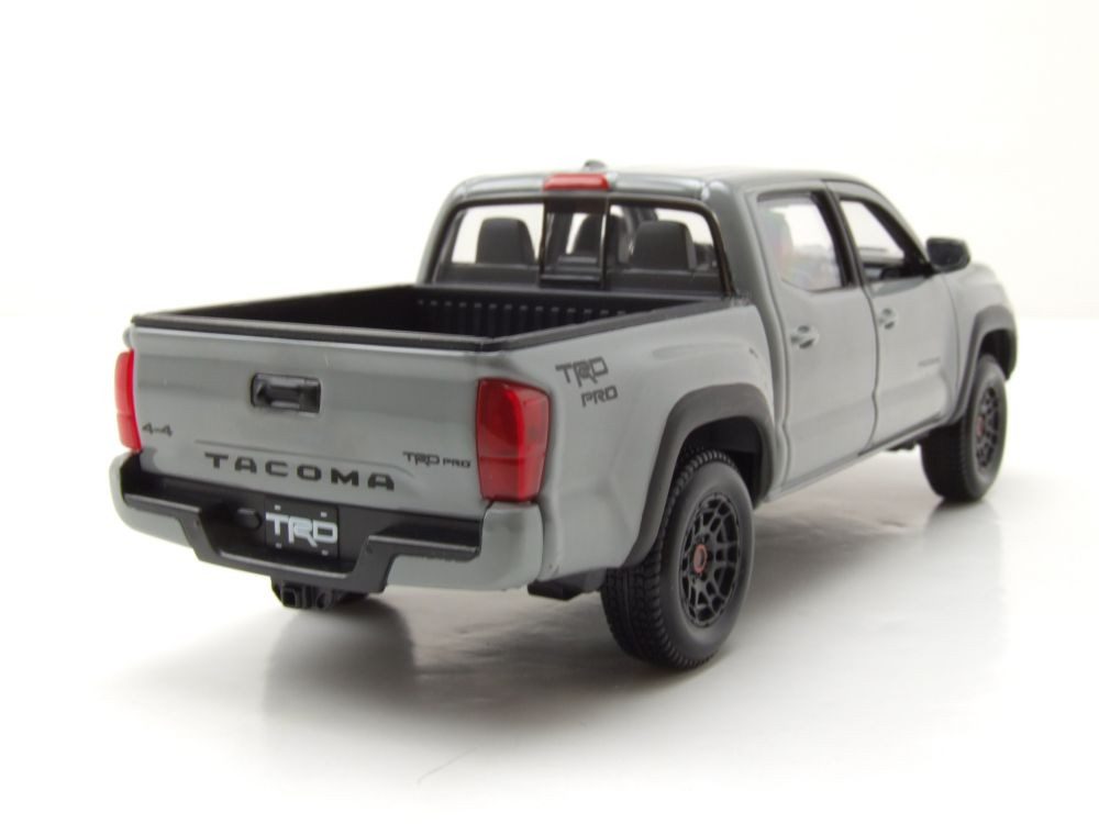 Maisto® Modellauto Toyota Tacoma Pick Up 2021 grau, Maßstab 1:24
