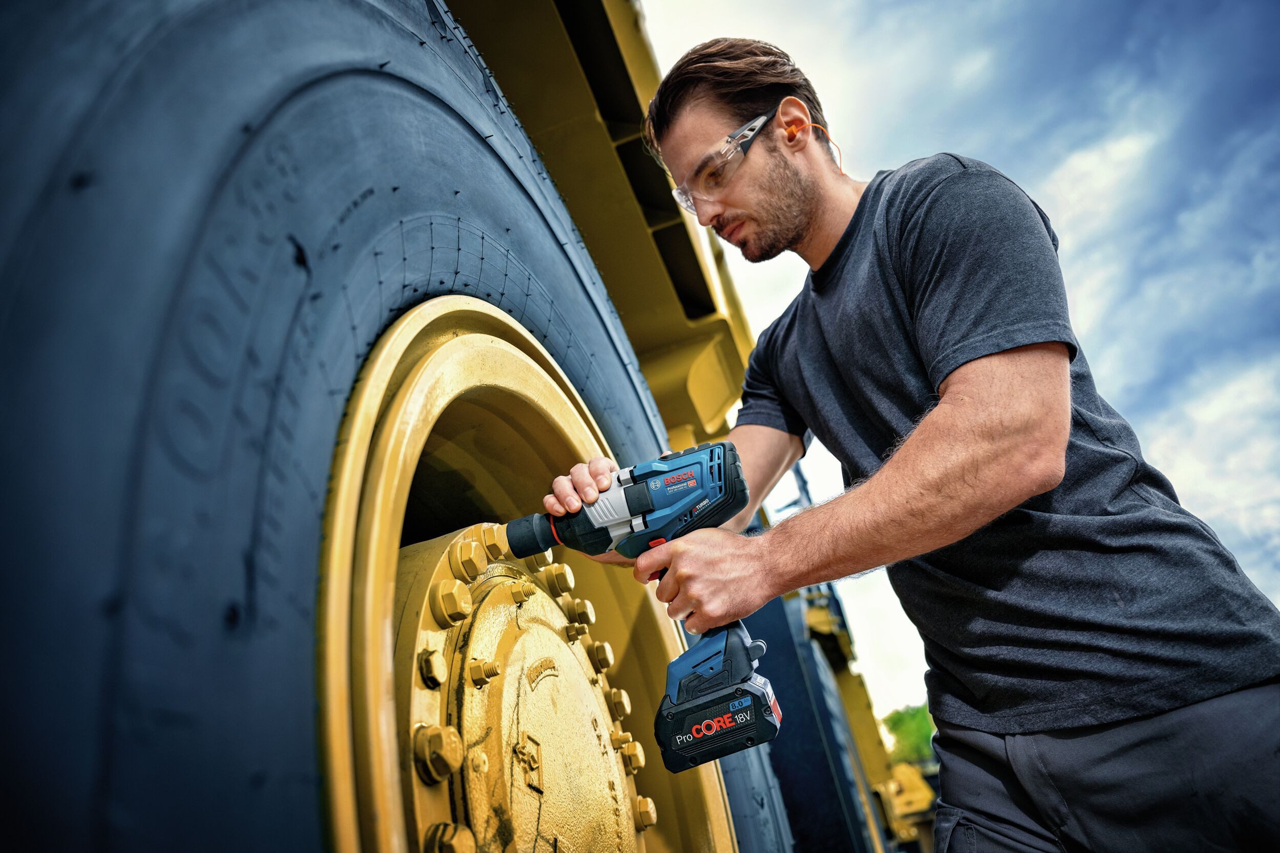 BOSCH Akku-Schlagschrauber GDS 18V-1600 HC, 800 U/min, 1600 Nm, Drehschlagschrauber Ohne Akku - im Karton