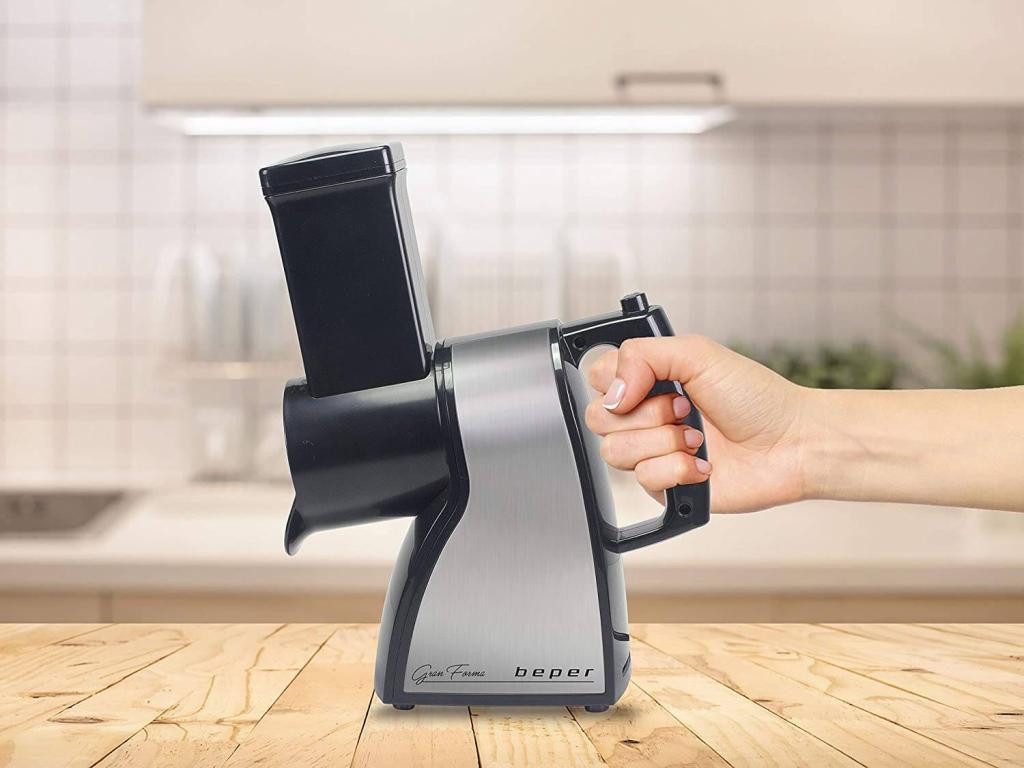 Beper Gemüsehobel BP.400 elektrischer Gemüsehobel aus Stahl mit 3 Aufsätzen, Große Öffnung zum Füttern von Futter