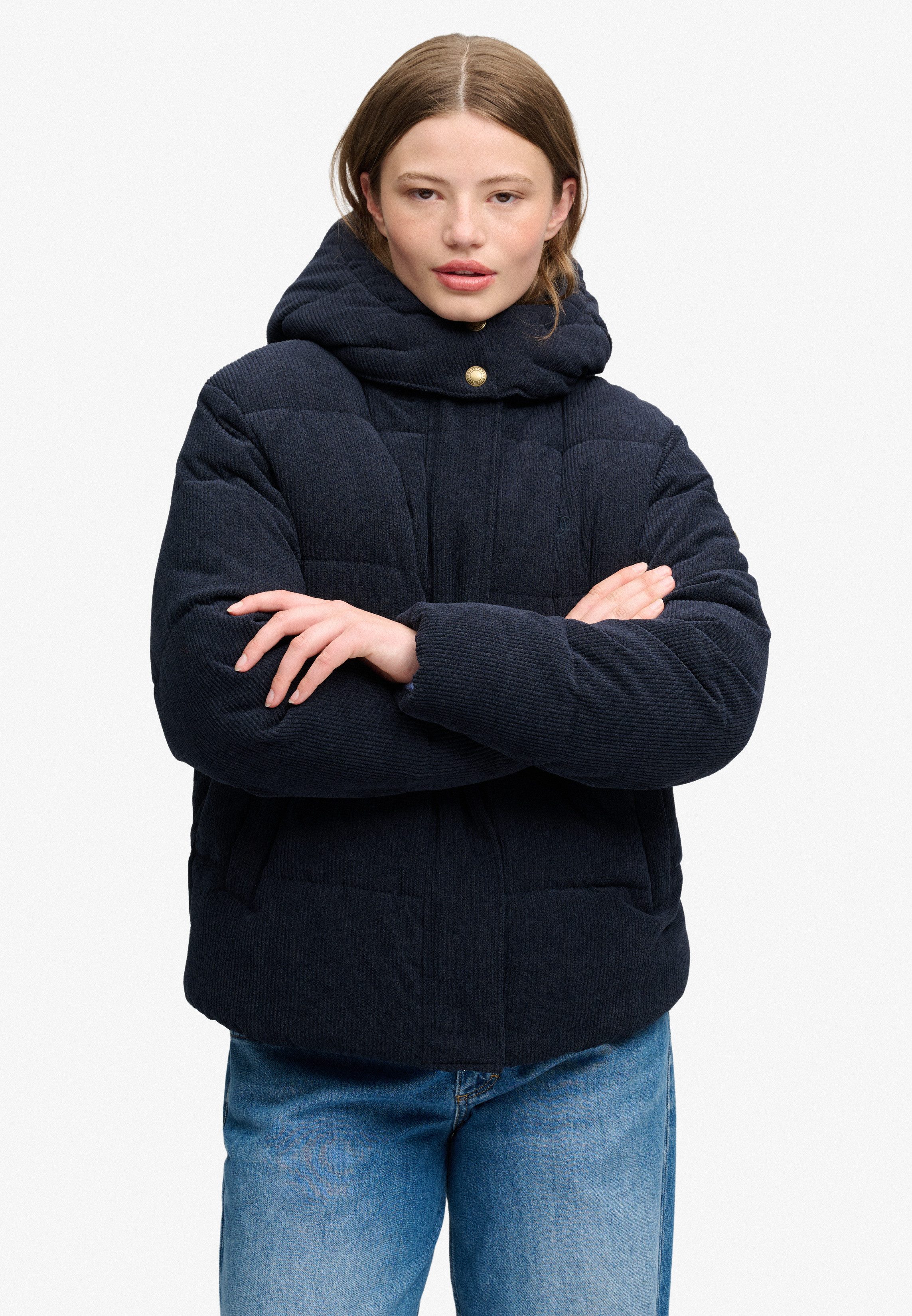 Superdry Steppjacke PREMIUM HOOD CORD PUFFER JKT Kunstfaser, relaxed fit, aus Cord