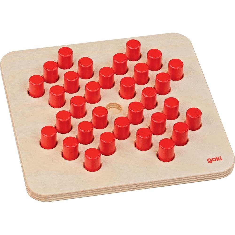 goki Spiel, Solitaire, aus Holz, mit 32 Spielsteine, 20 x 20 cm, Steckspiel