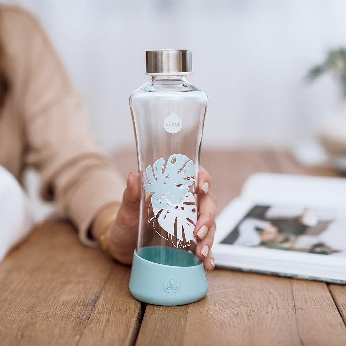 equa Trinkflasche Trinkflasche Wasserflasche Glas auslaufsicher 550ml EQUA Monstera