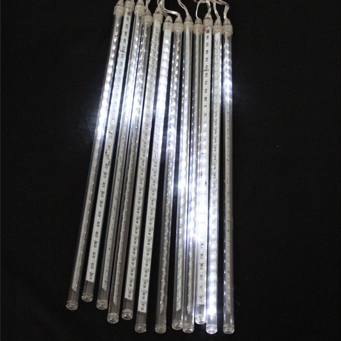 BigDean LED-Streifen Meteor LED Lichterkette Schneefall 12 Stangen je 30 LEDs, 360-flammig