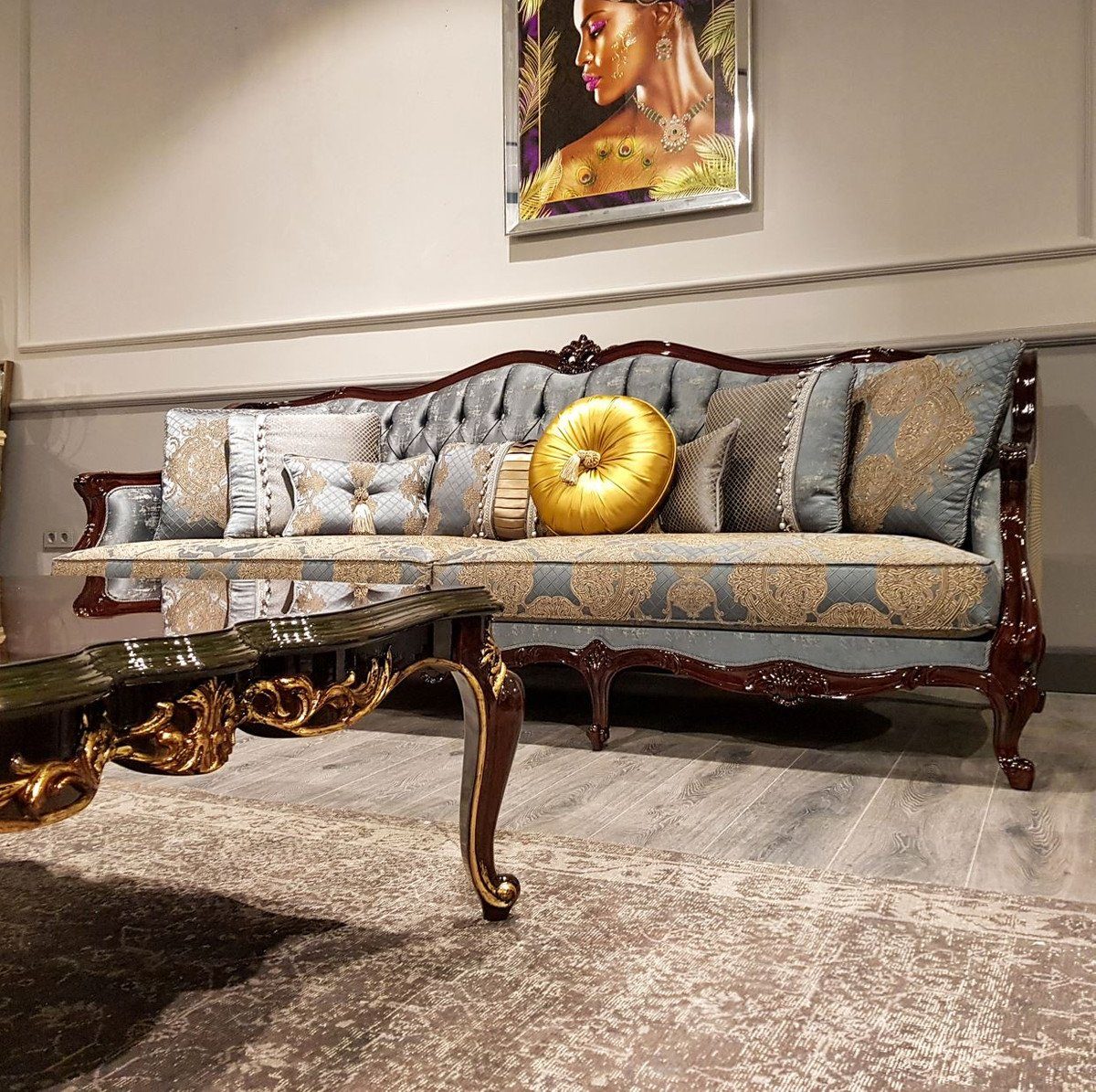 Casa Padrino Sofa Luxus Barock Sofa Silber / Beige / Dunkelbraun    Prunkvolles Wohnzimmer Sofa mit elegantem Muster   Barock Möbel