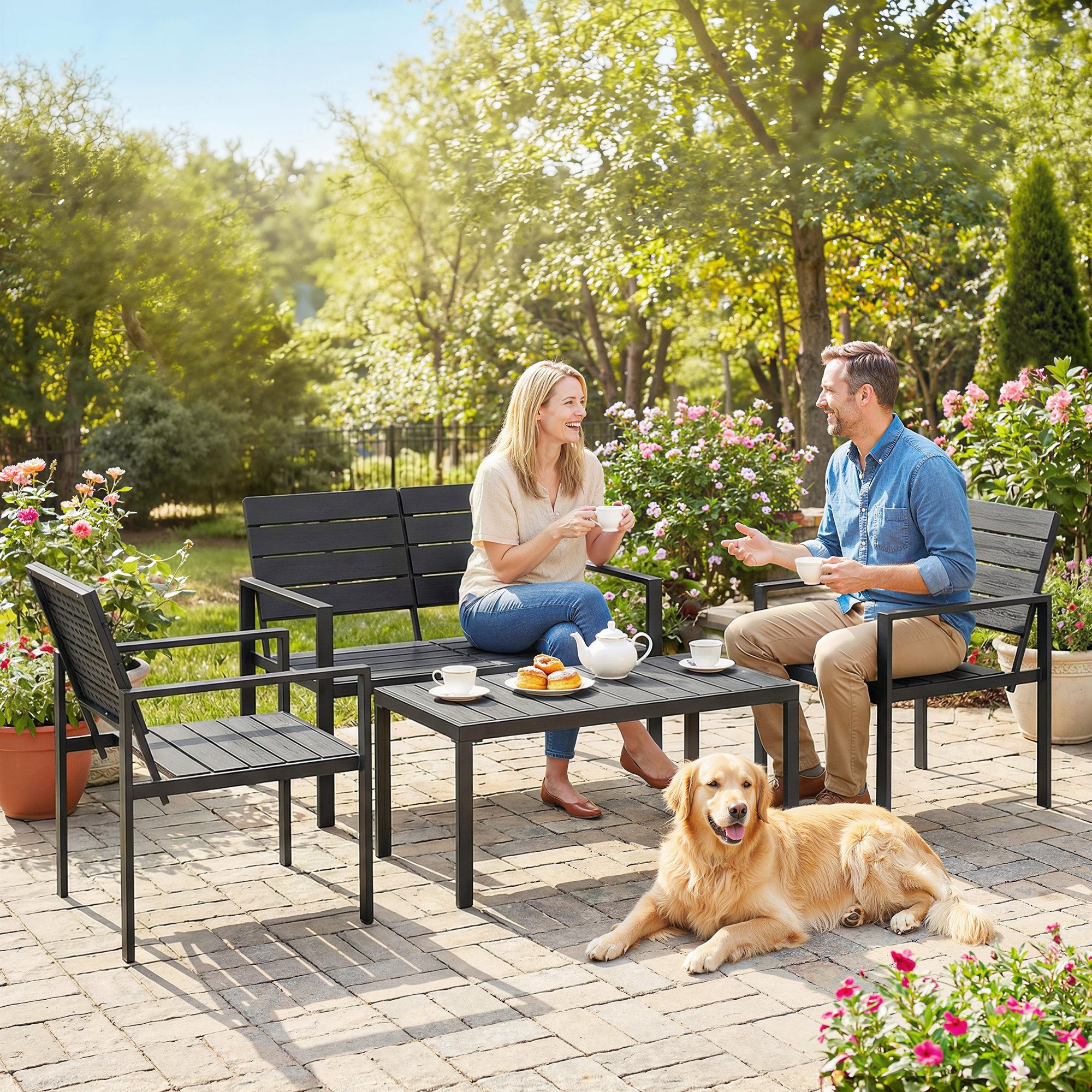 MC Star Gartenlounge-Set Gartenmöbel Set Sitzgruppe für 4 Personen Gartenlounge, (mit 2er Sofa 2 Sessel Beistelltisch Lamellendesign Schwarz)