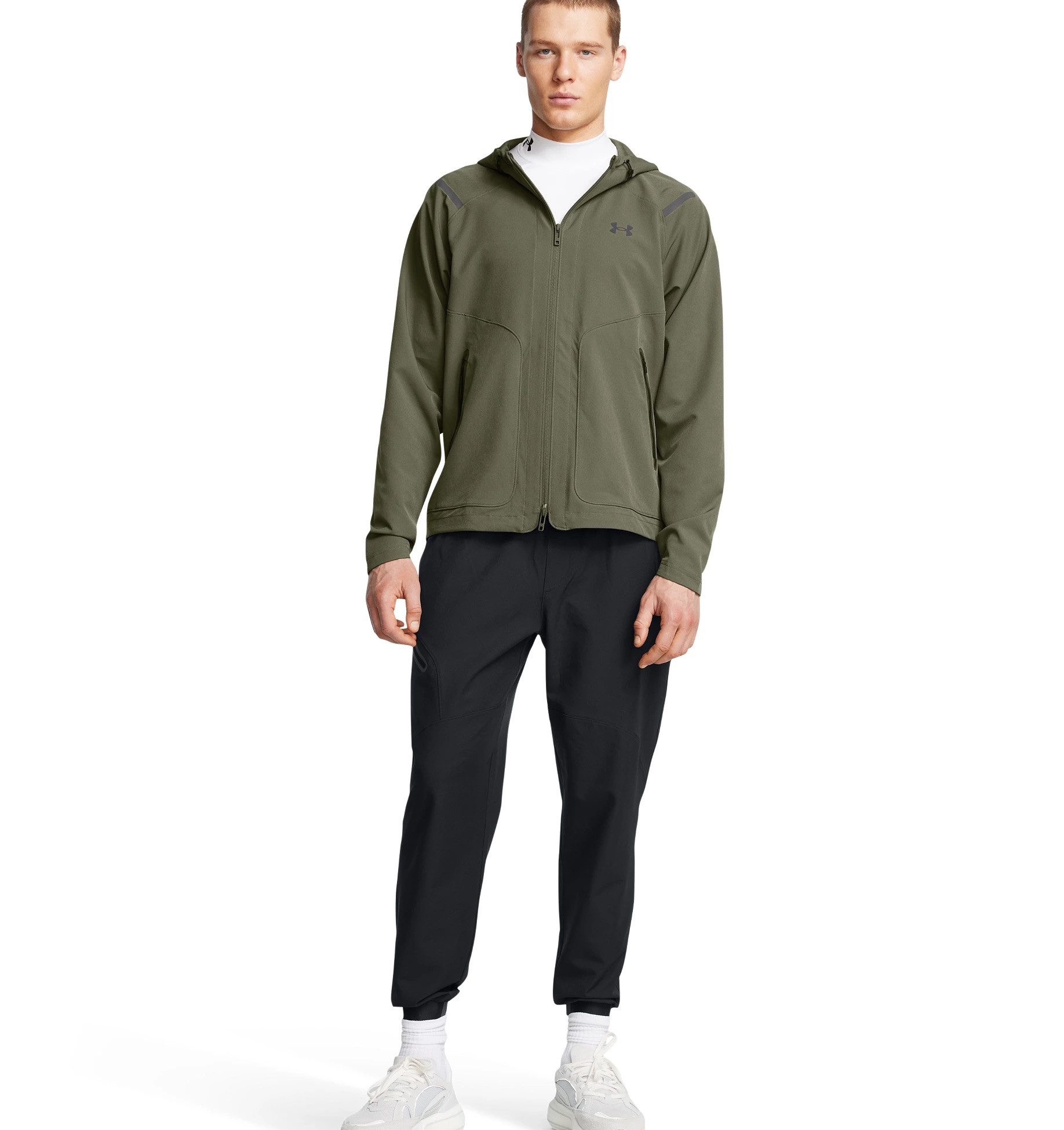 Under Armour® Trainingshose UA UNSTOPPABLE WOVEN JOGGER für vielseitige Aktivitäten, mit Elasthan-Anteil, leichtes Material