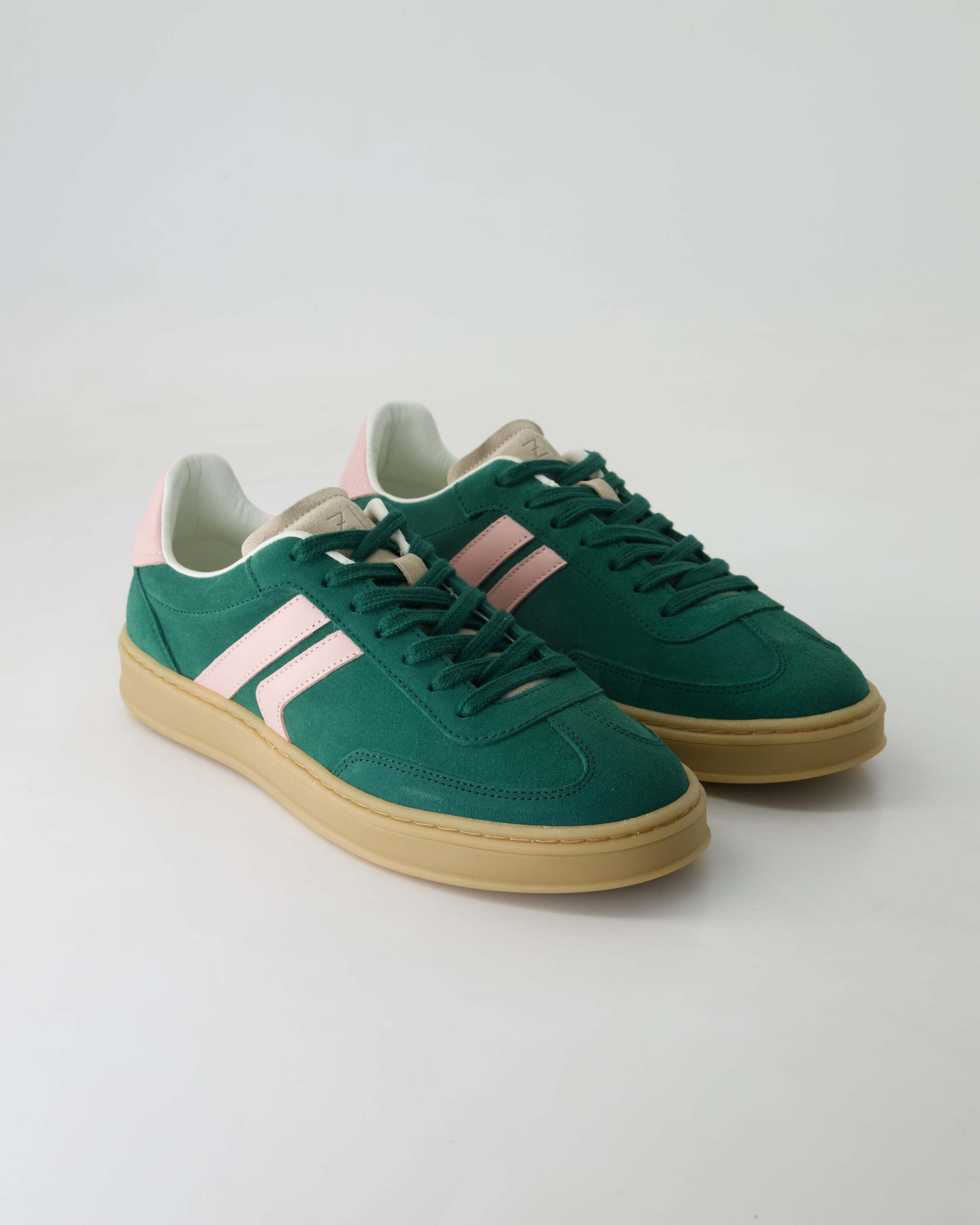 8878-10 Sneaker