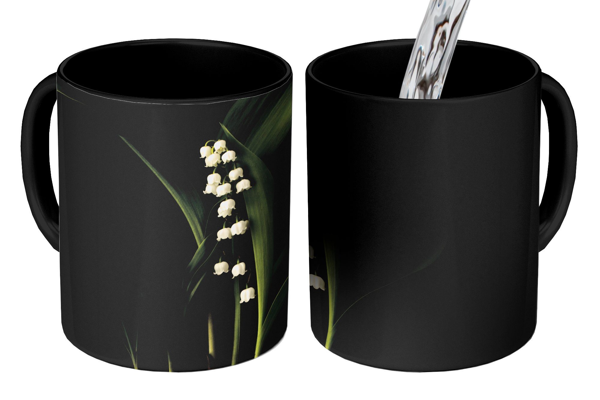 auf Ein Maiglöckchen Blättern schwarzem Tasse Farbwechsel, Hintergrund, Keramik, mit Geschenk Teetasse, MuchoWow Kaffeetassen, Zaubertasse,