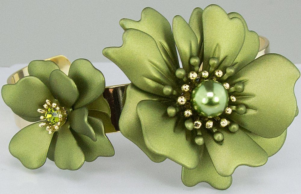 LUISIA® Armreif Armspange "Nelia" mit Blumen günstig online kaufen
