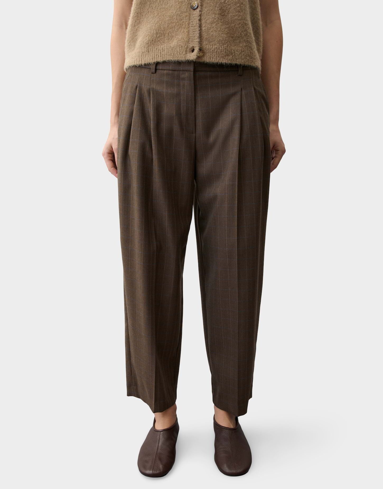 OPUS PANTS Bundfaltenhose Lessieh aus fließender Webware Schmal zulaufendes Bein mit elastischem Bund hinten
