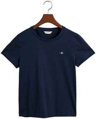 Gant T-Shirt REG SHIELD KA T-SHIRT mit einer kleinen aufgestickten Wappen-Grafik auf der Brust